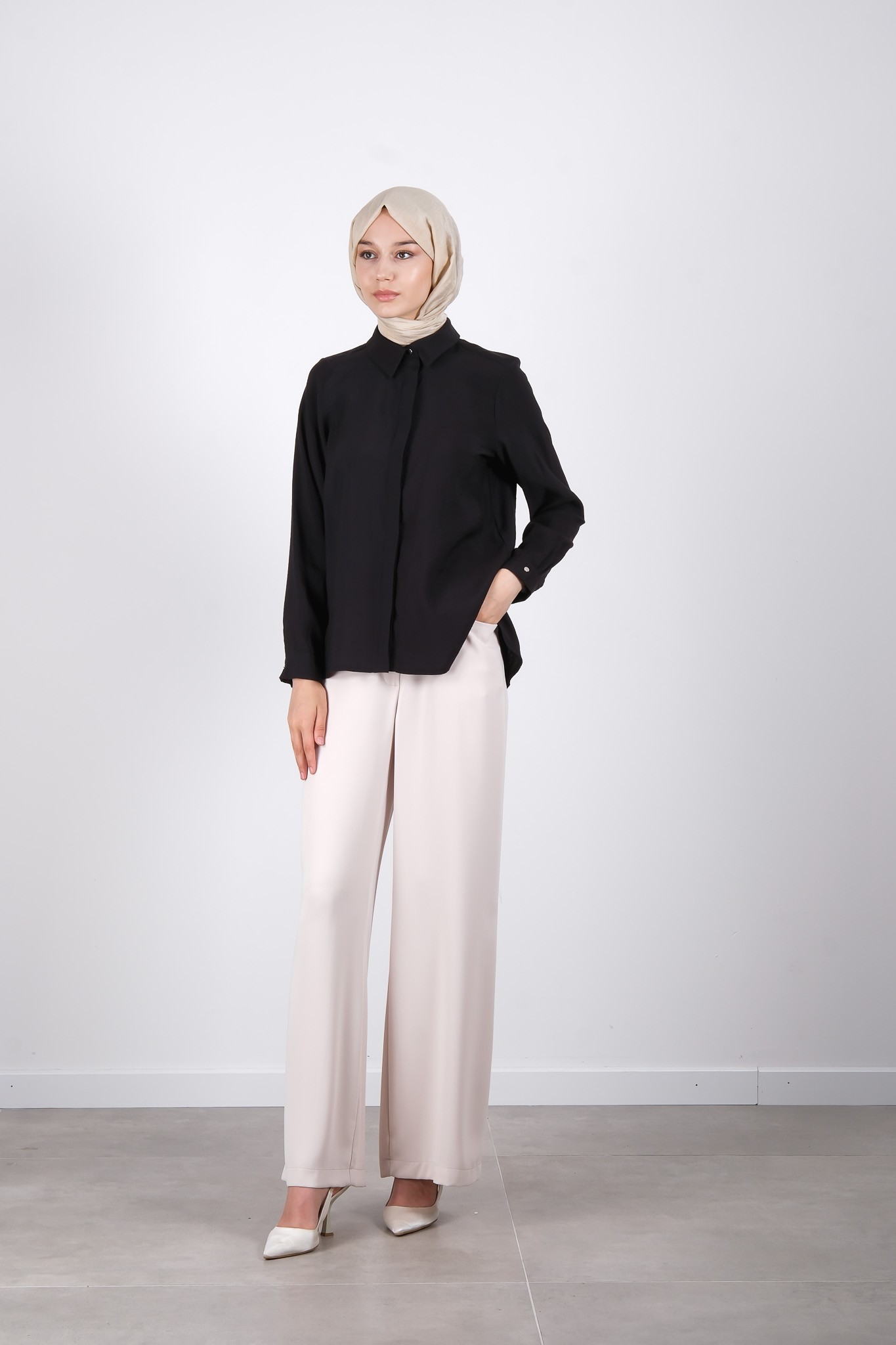 S-25-220 MASSİMO DONNA BLUZ - Siyah