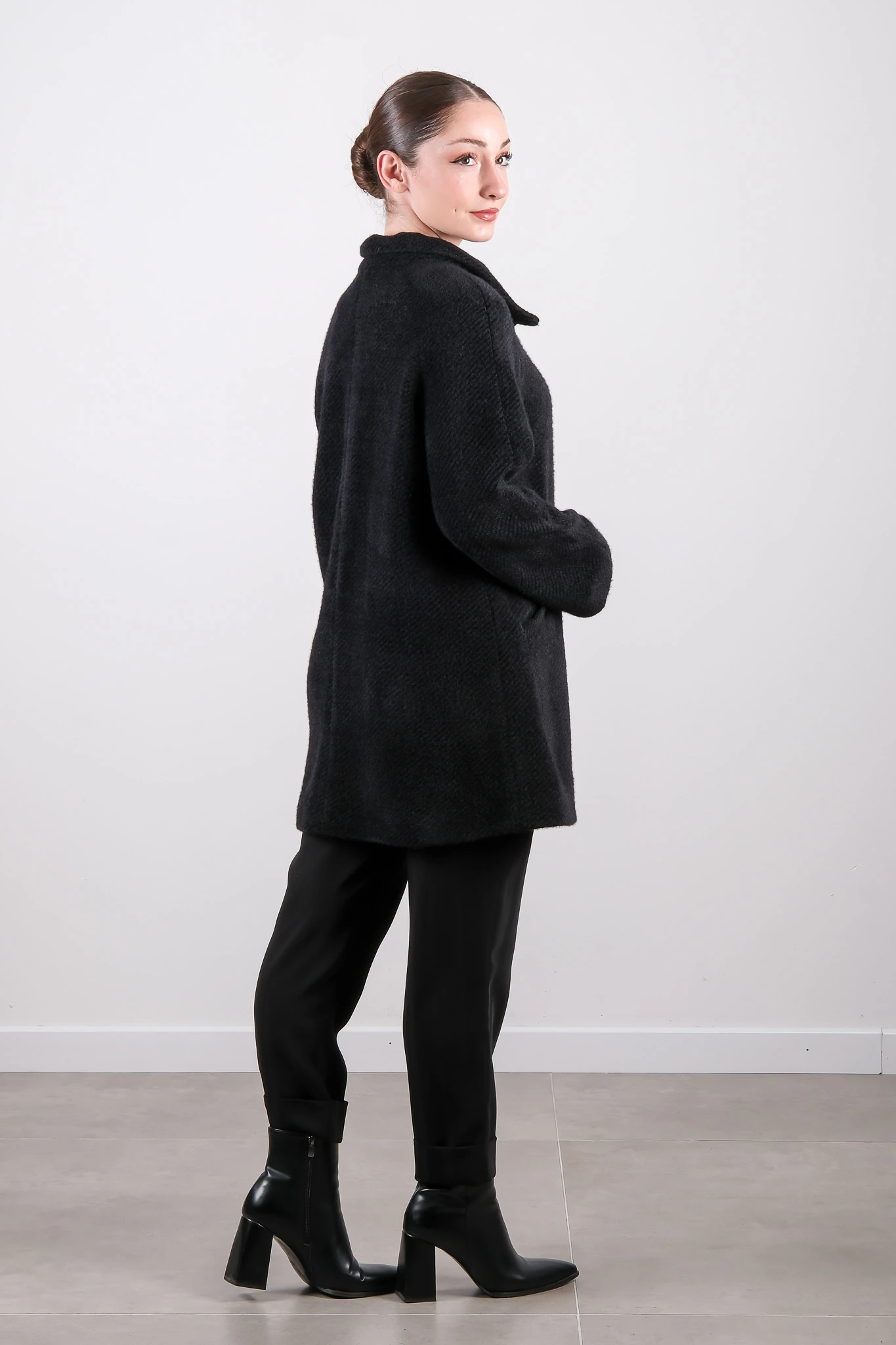 64701 ON TRİKO HIRKA