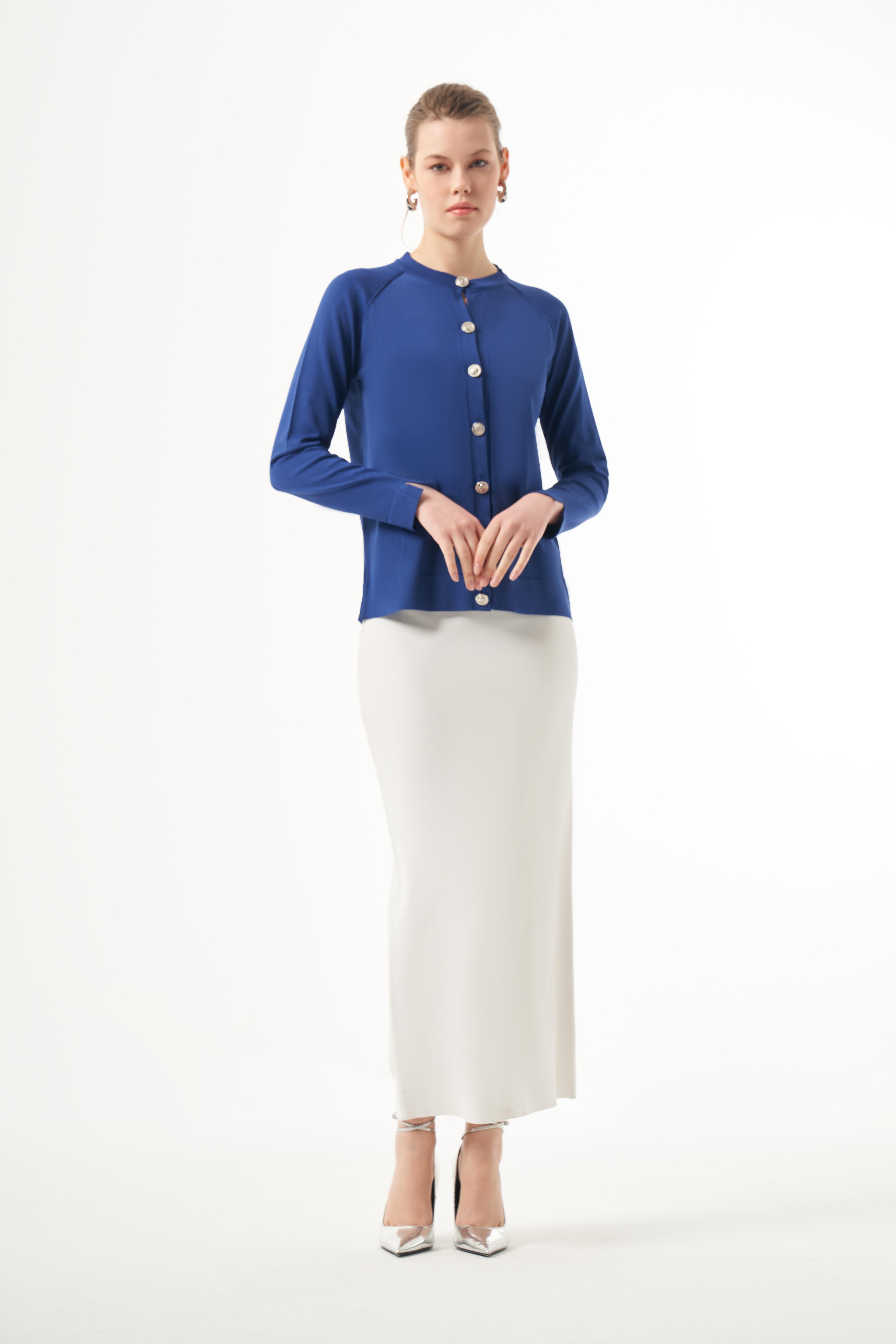 1300 NUSS HIRKA - Saks