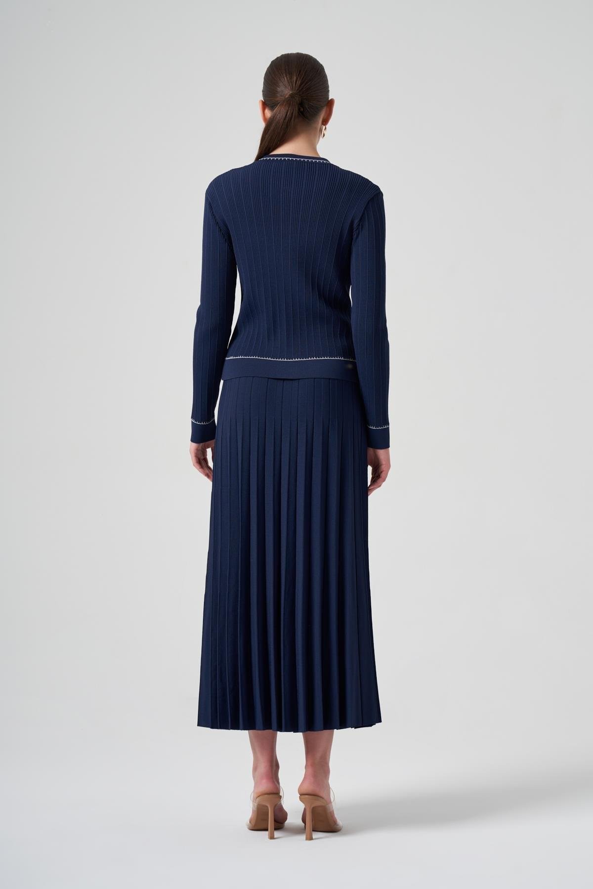 1115 NUSS HIRKA