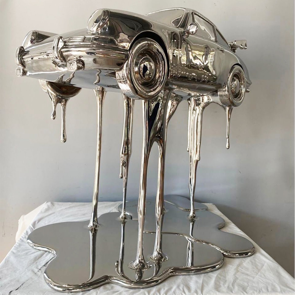 Dripping Porche - Silver