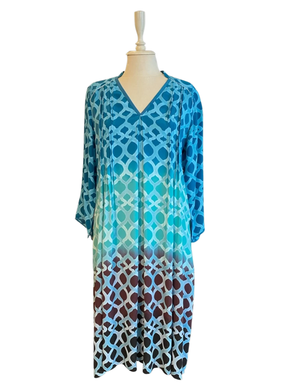 TURKUAZ-MAVİ-KAHVE DESENLİ 'V' YAKA İPEK ELBİSE