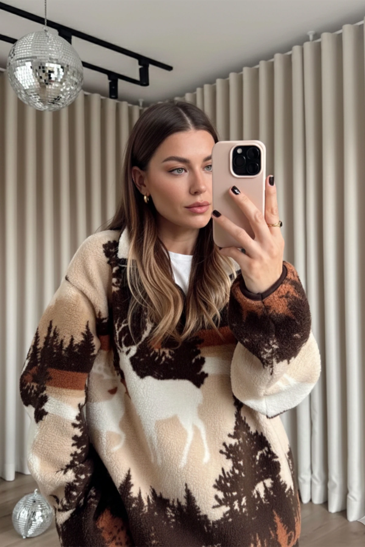 Yarım Fermuarlı Oversize Peluş Sweatshirt