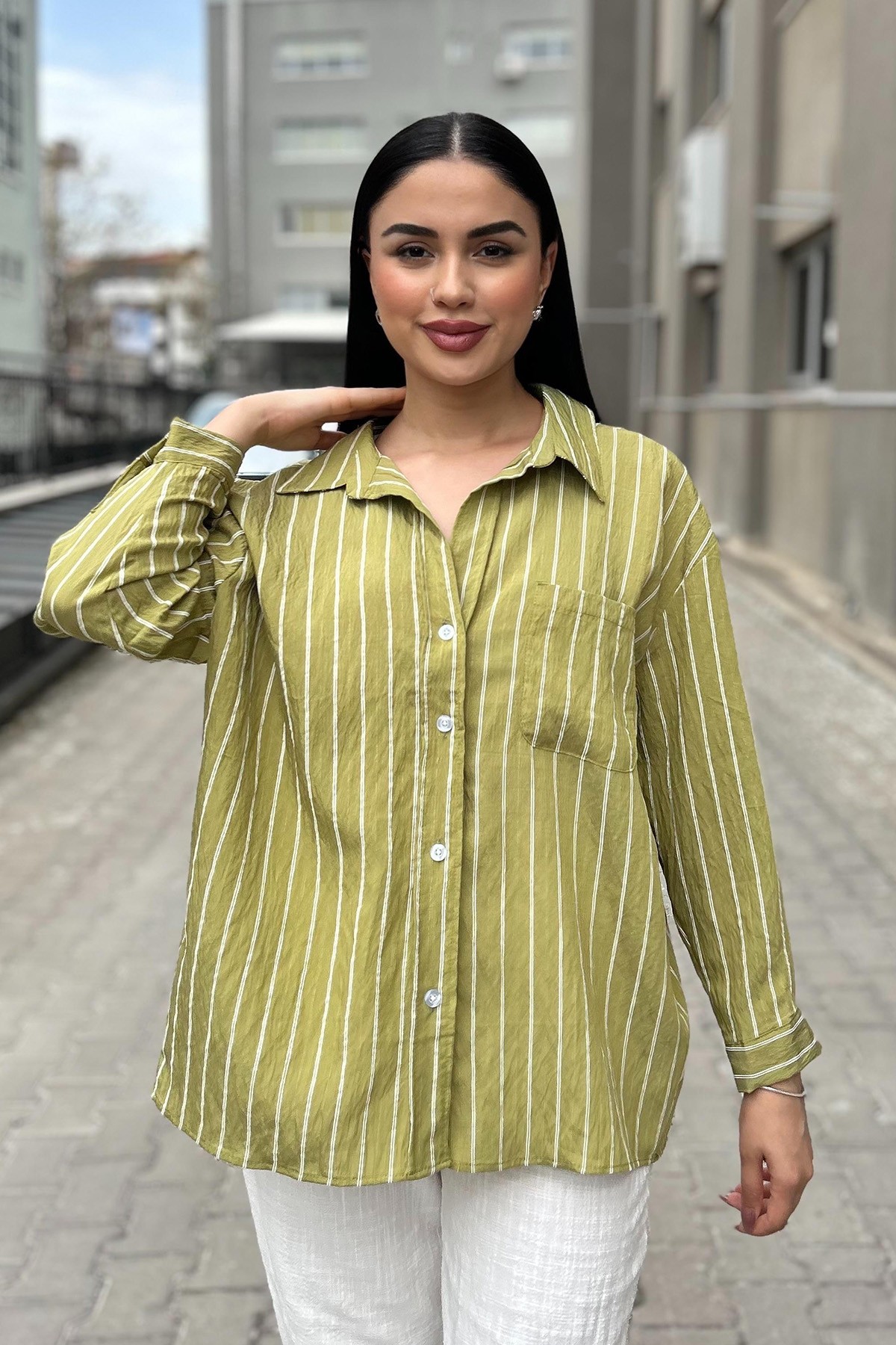 fıstık yeşili