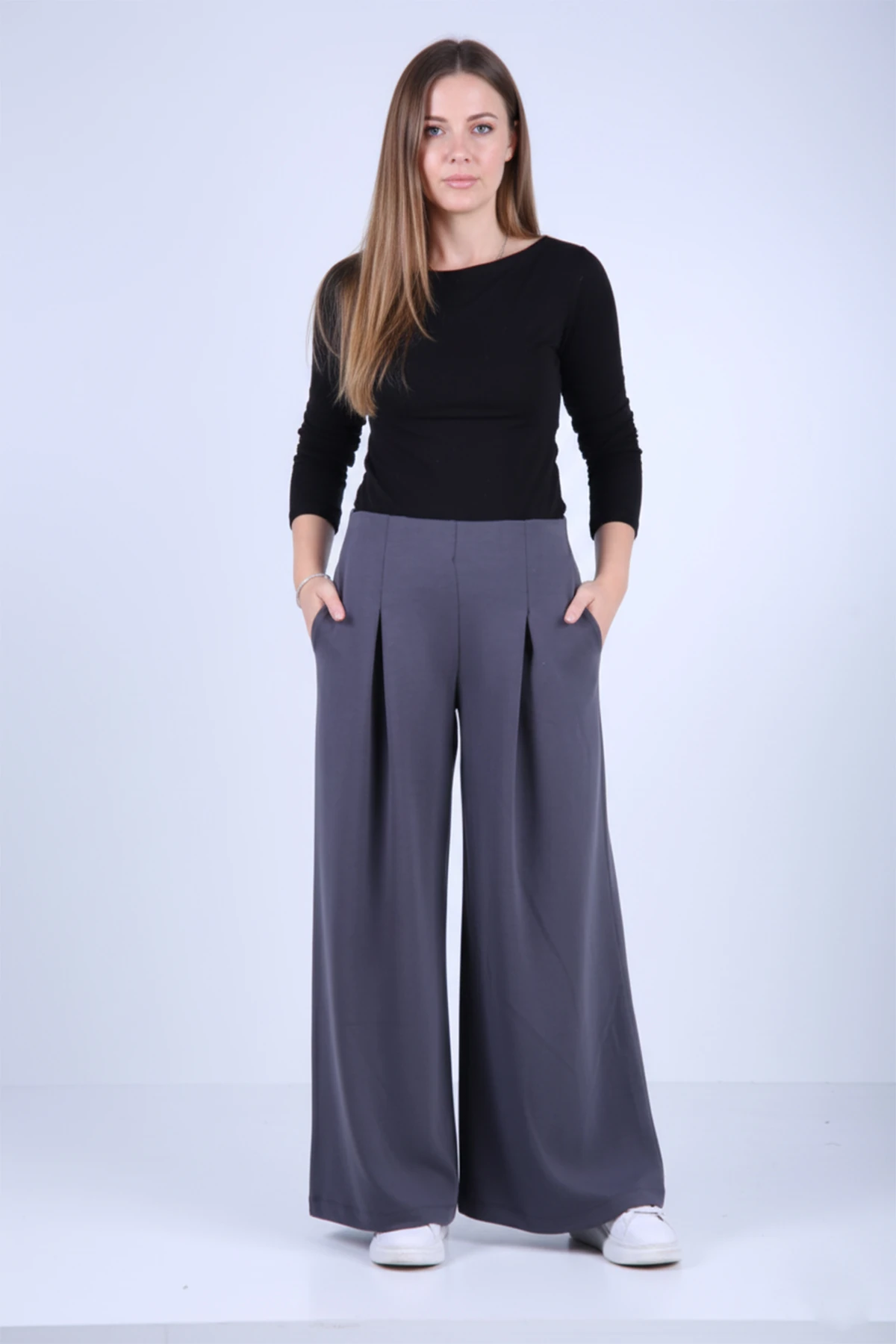 Önü Pileli Yumuşak Dokulu Modal Kumaşlı Pantolon