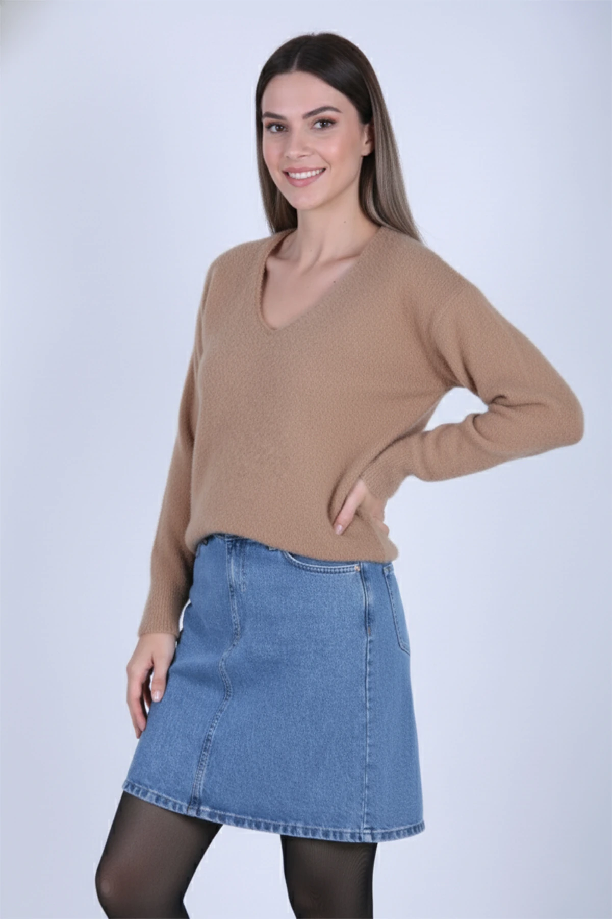 V Yaka Uzun Kollu Sakallı Triko Kazak