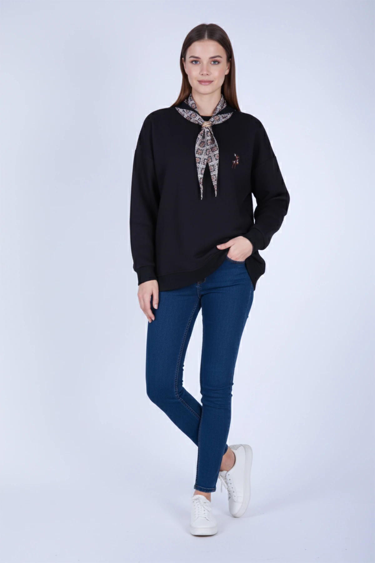 Fular Aksesuarlı Bambi Nakışlı Oversize Sweatshirt