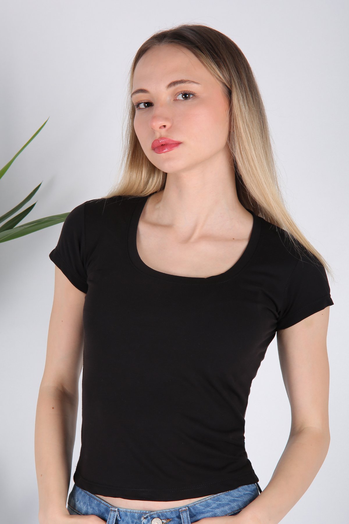 Kare Yaka T-Shirt