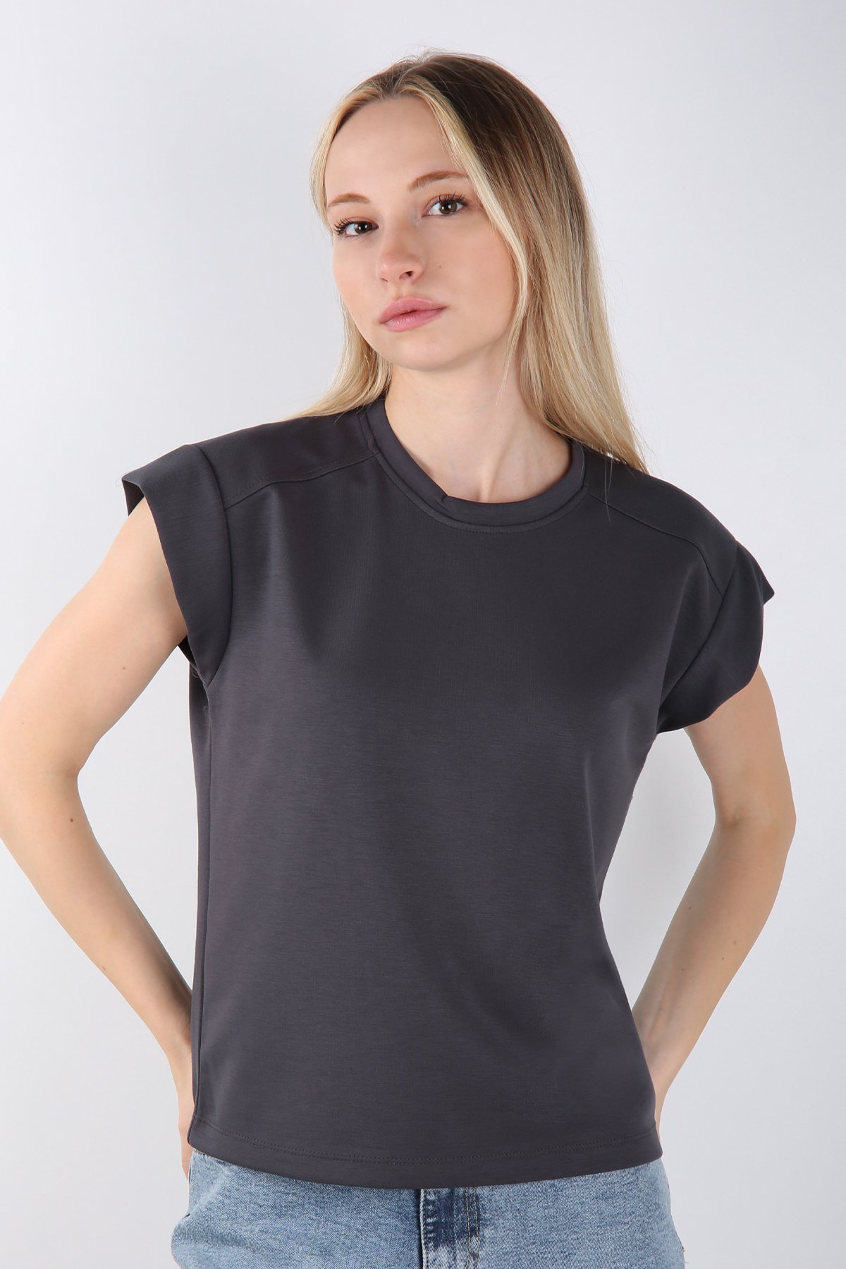 Kadın Renkli Kolsuz Oversize Tişört - Günlük Rahat Kesim