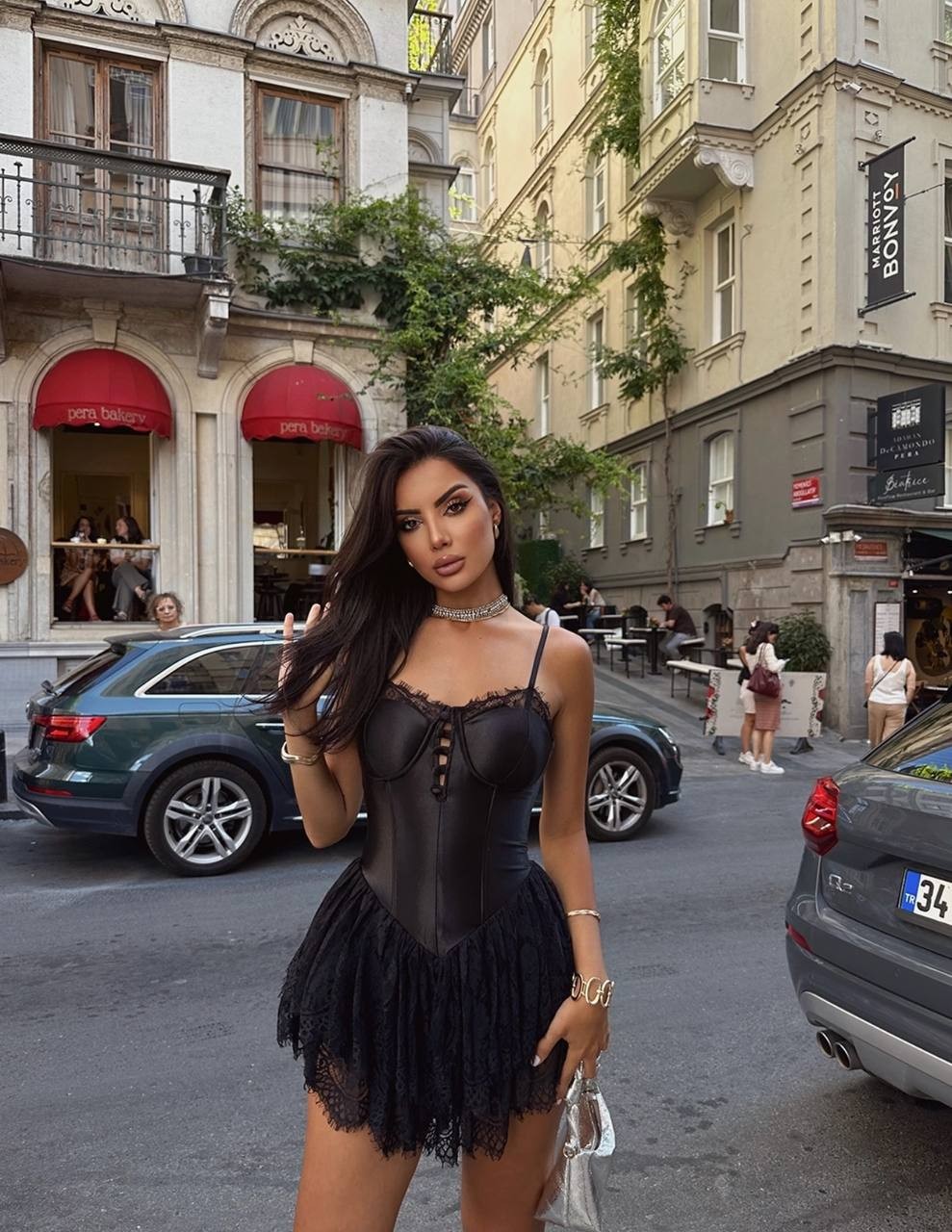 Laura Dantel Detay Mini Elbise