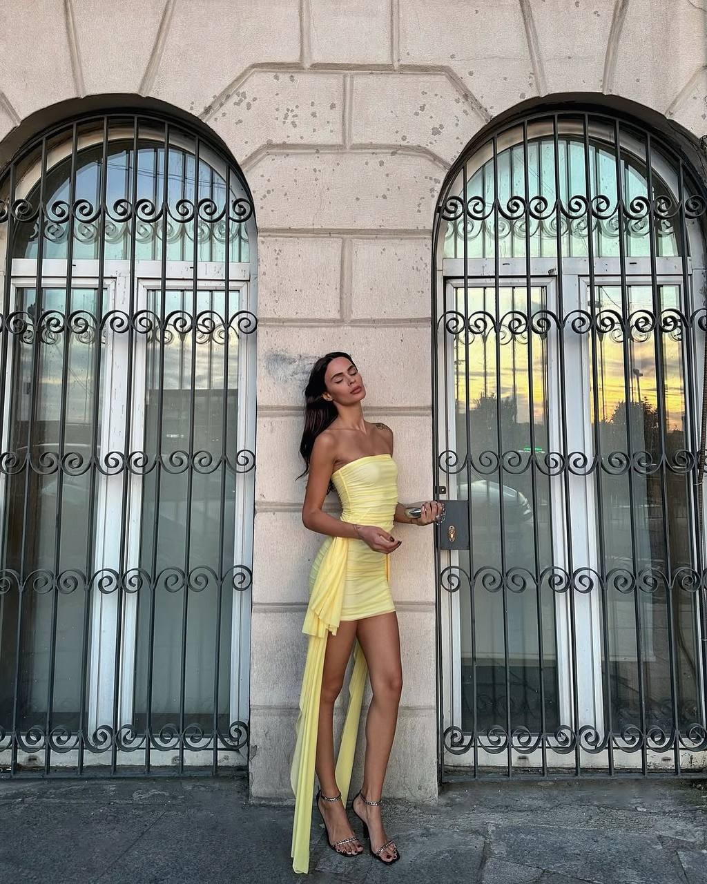 Brooke Yanları Büzgülü Tül Tasarım Elbise