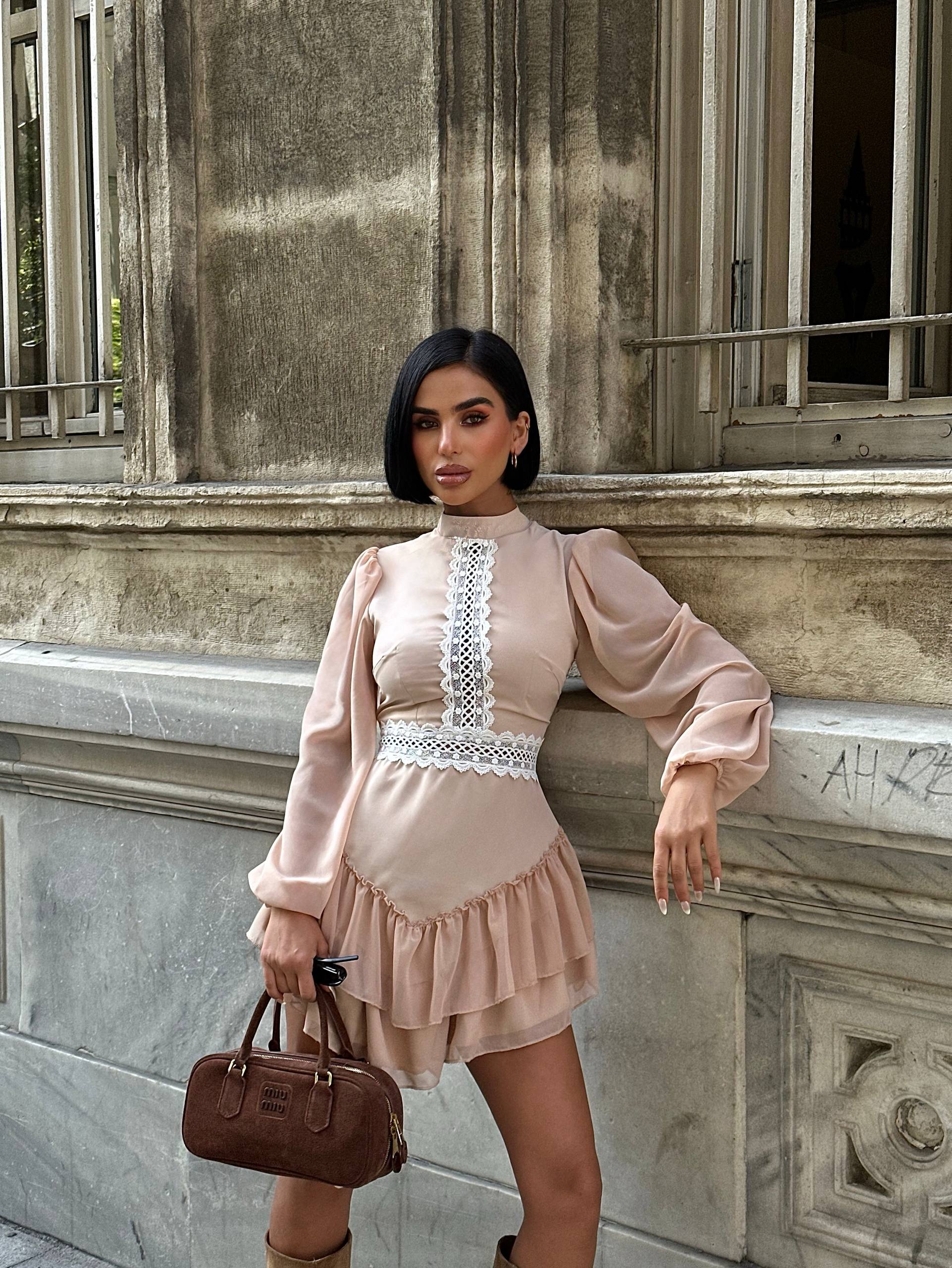 Kaylee Dantel Tasarım Mini Elbise