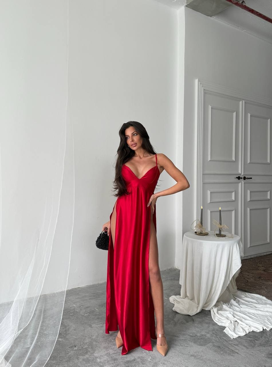 Kendall Tasarım Saten Maxi Boy Elbise - Kırmızı
