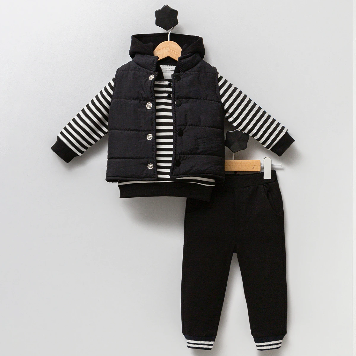 Yelekli Çizgili Erkek Bebek 3'lü Takım - Siyah