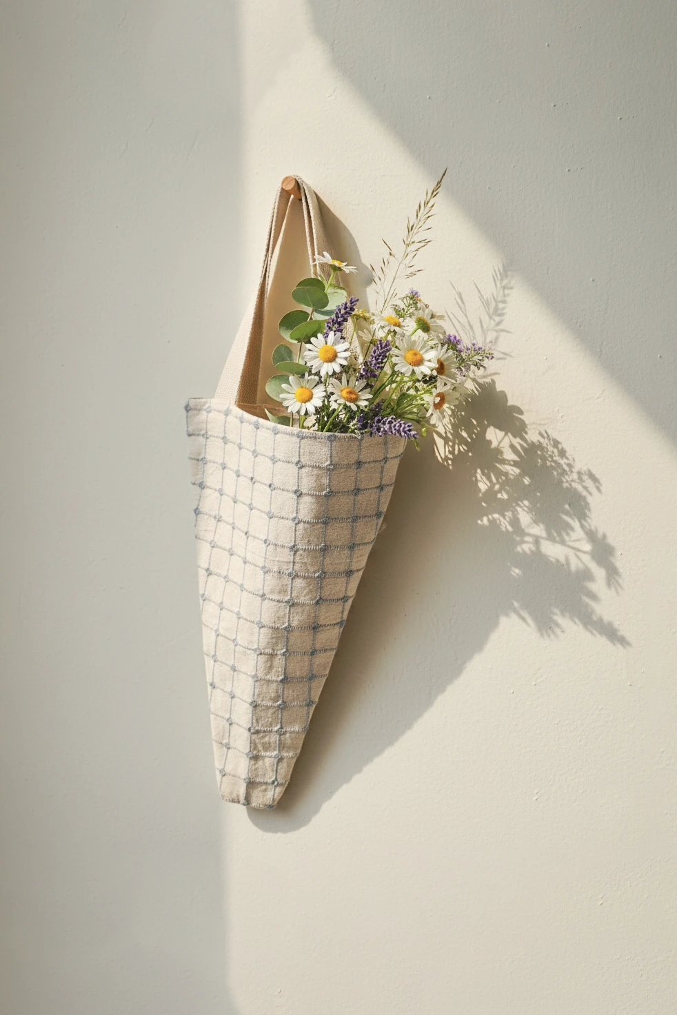 Kornet Çiçek Çantası