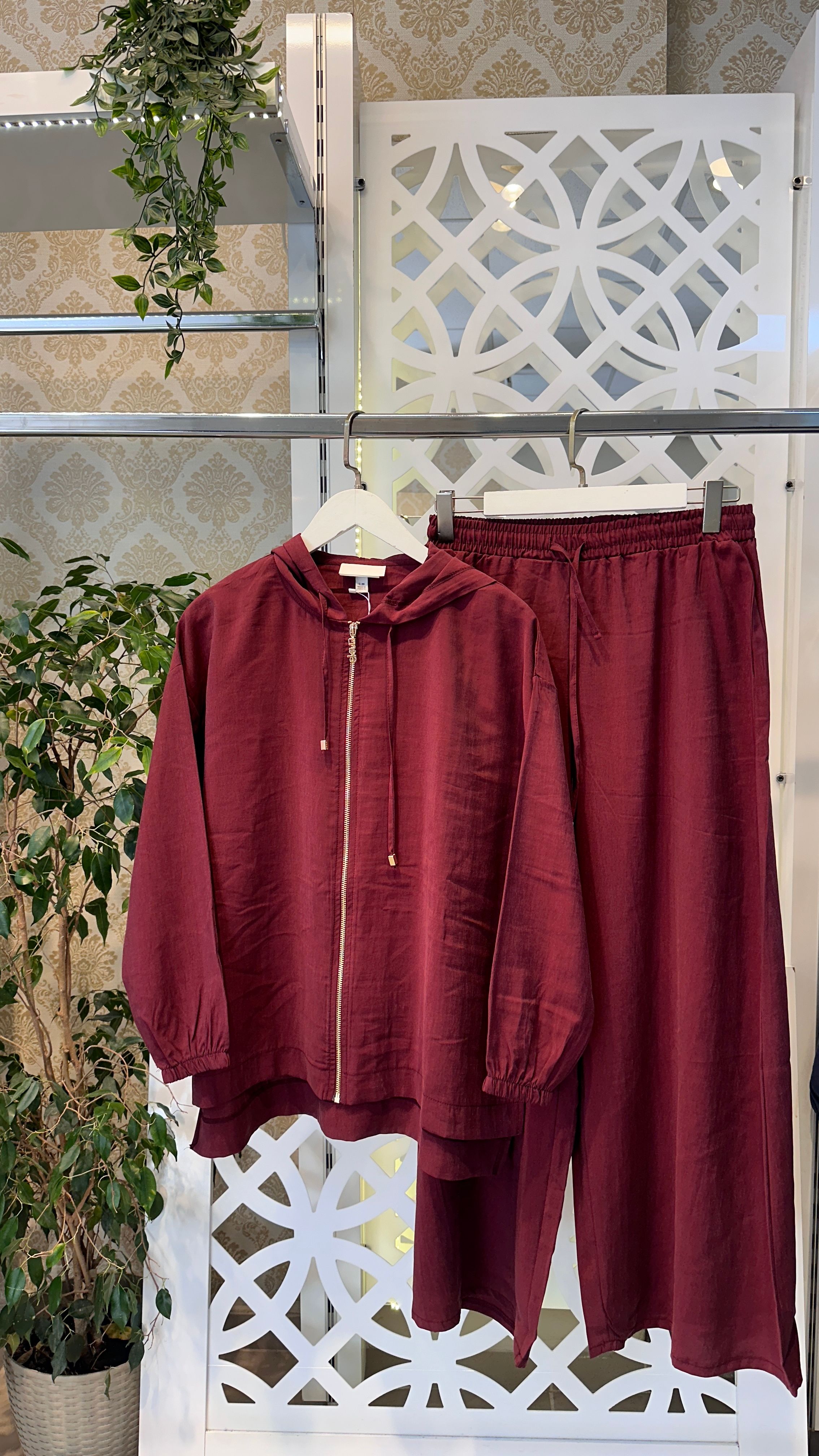 Bol paça pantolonlu takım  - Bordo