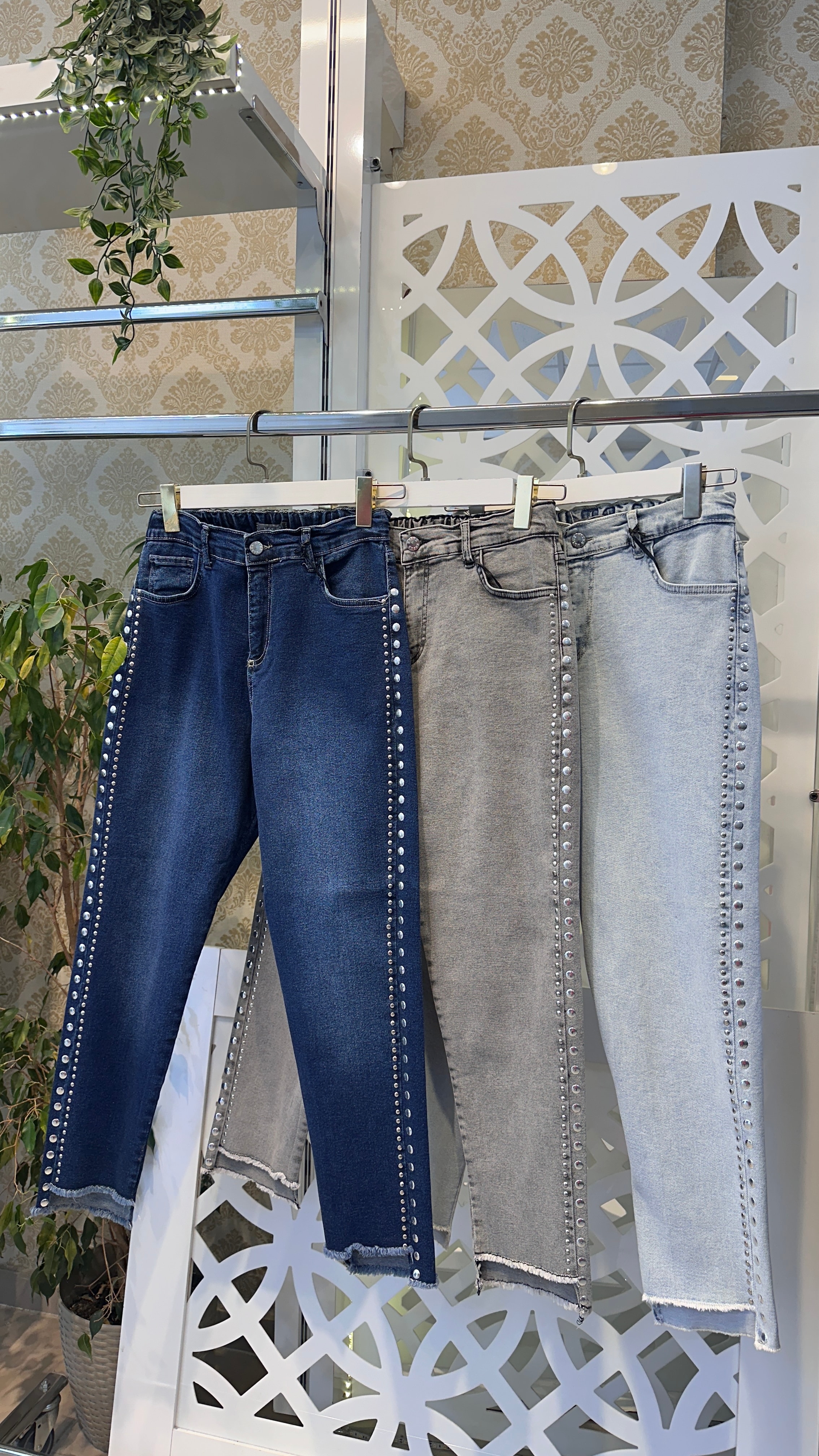 Zımbalı paça detaylı kot pantolon - koyu mavi