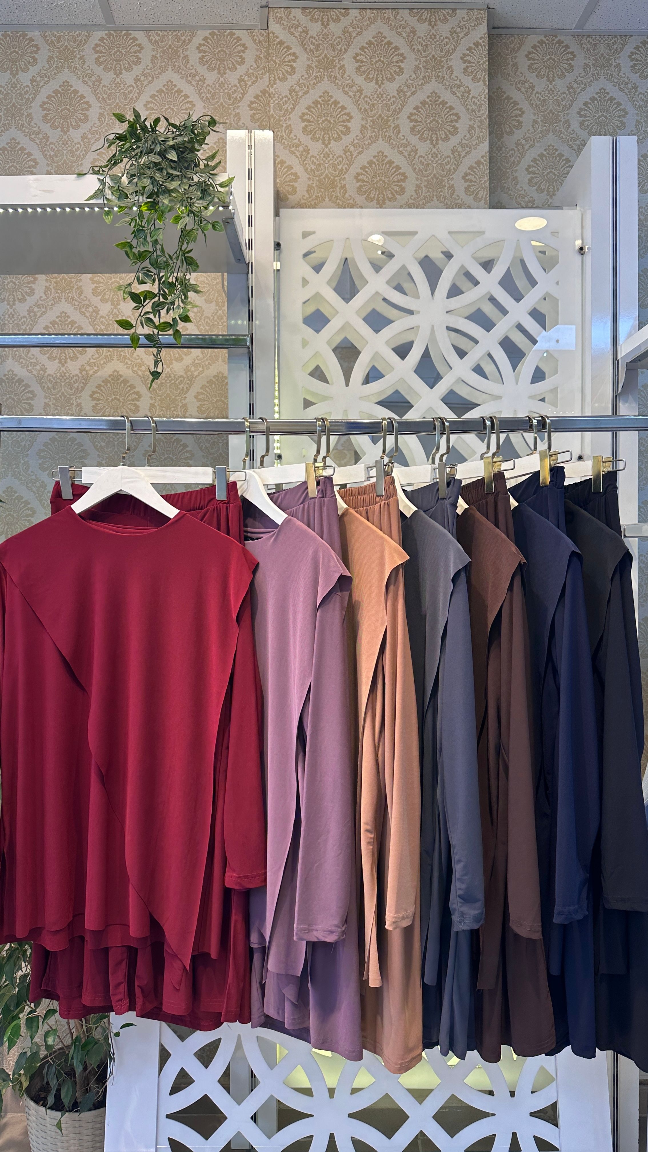 ÇAPRAZ MODEL PANTOLONLU TAKIM 