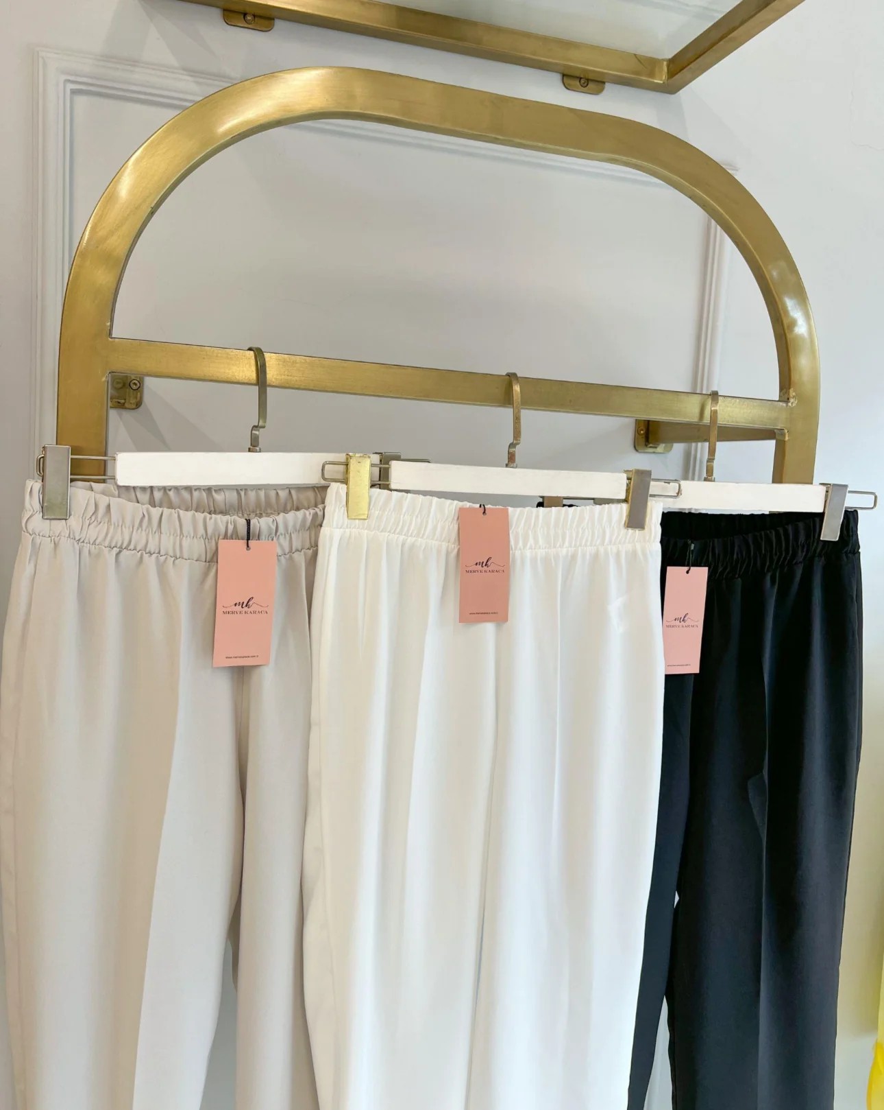 Adriana Krep Pantolon  - beyaz