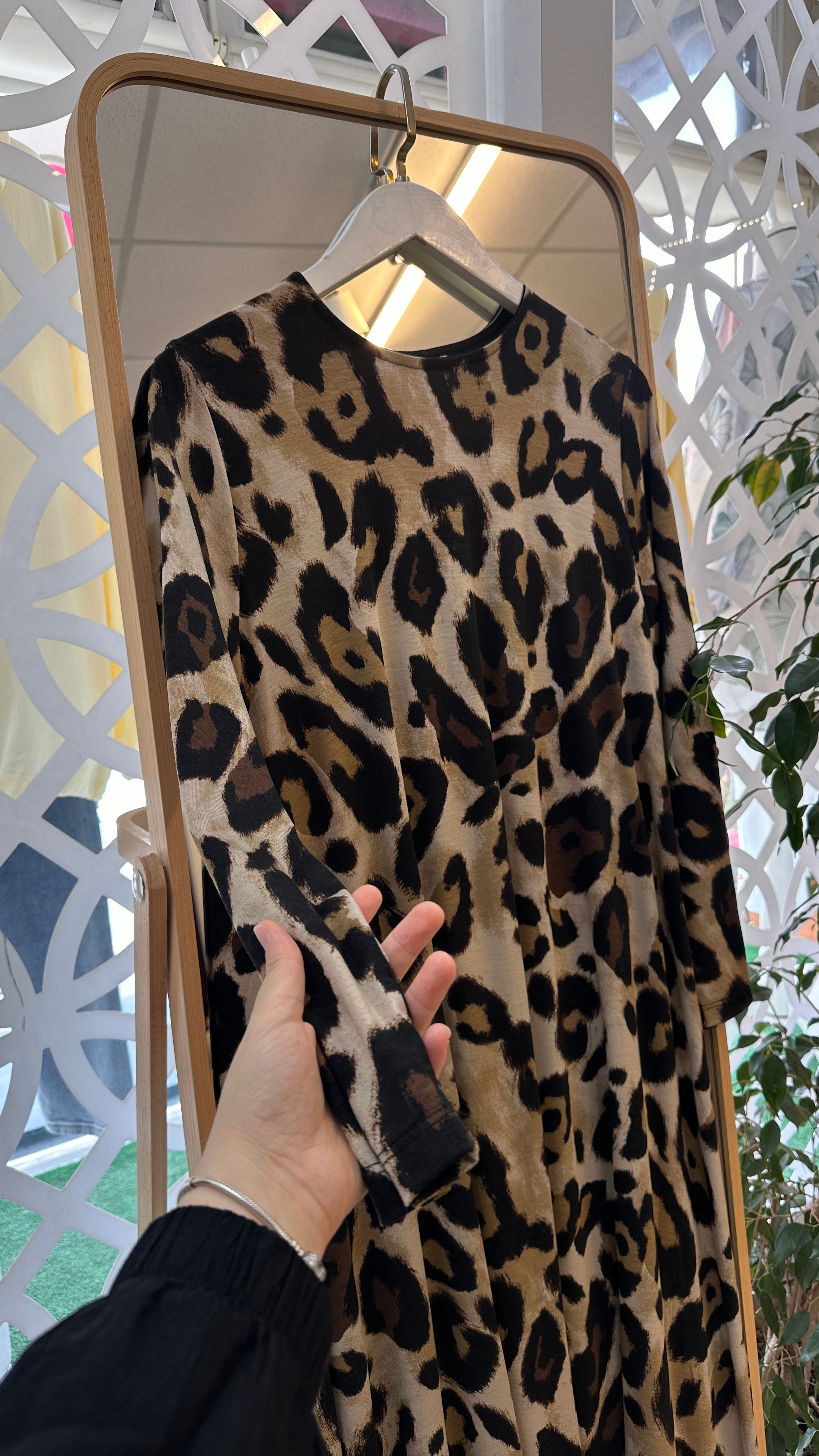 Leopar Elbise 