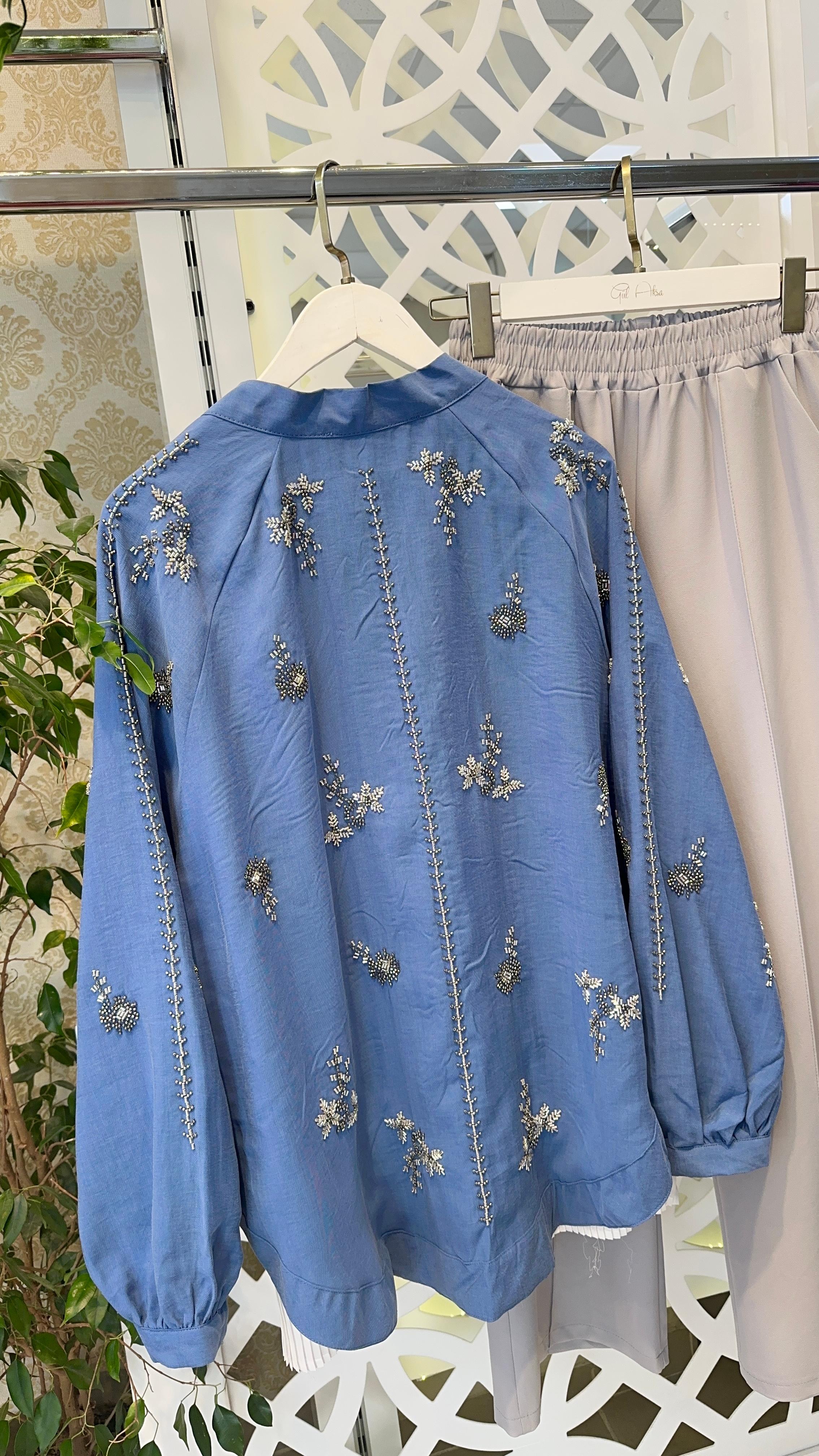 İşlemeli indigo kimono