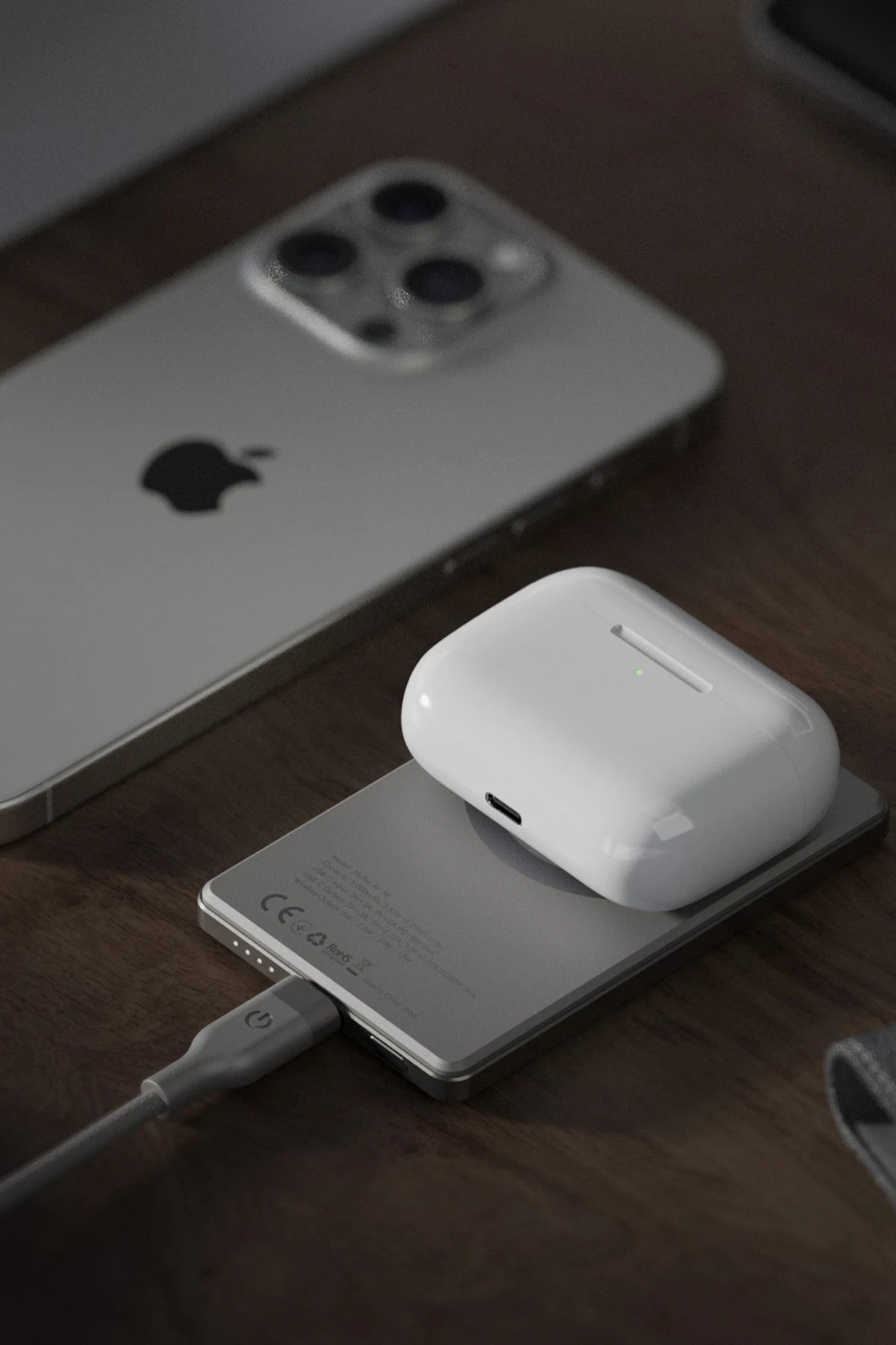 Energea AluPac Mini 5K 5.000 mAh 20W Type-C ve 15W Kablosuz Şarj Çıkışlı PD Hızlı Şarj Magsafe Powerbank - Koyu Gri