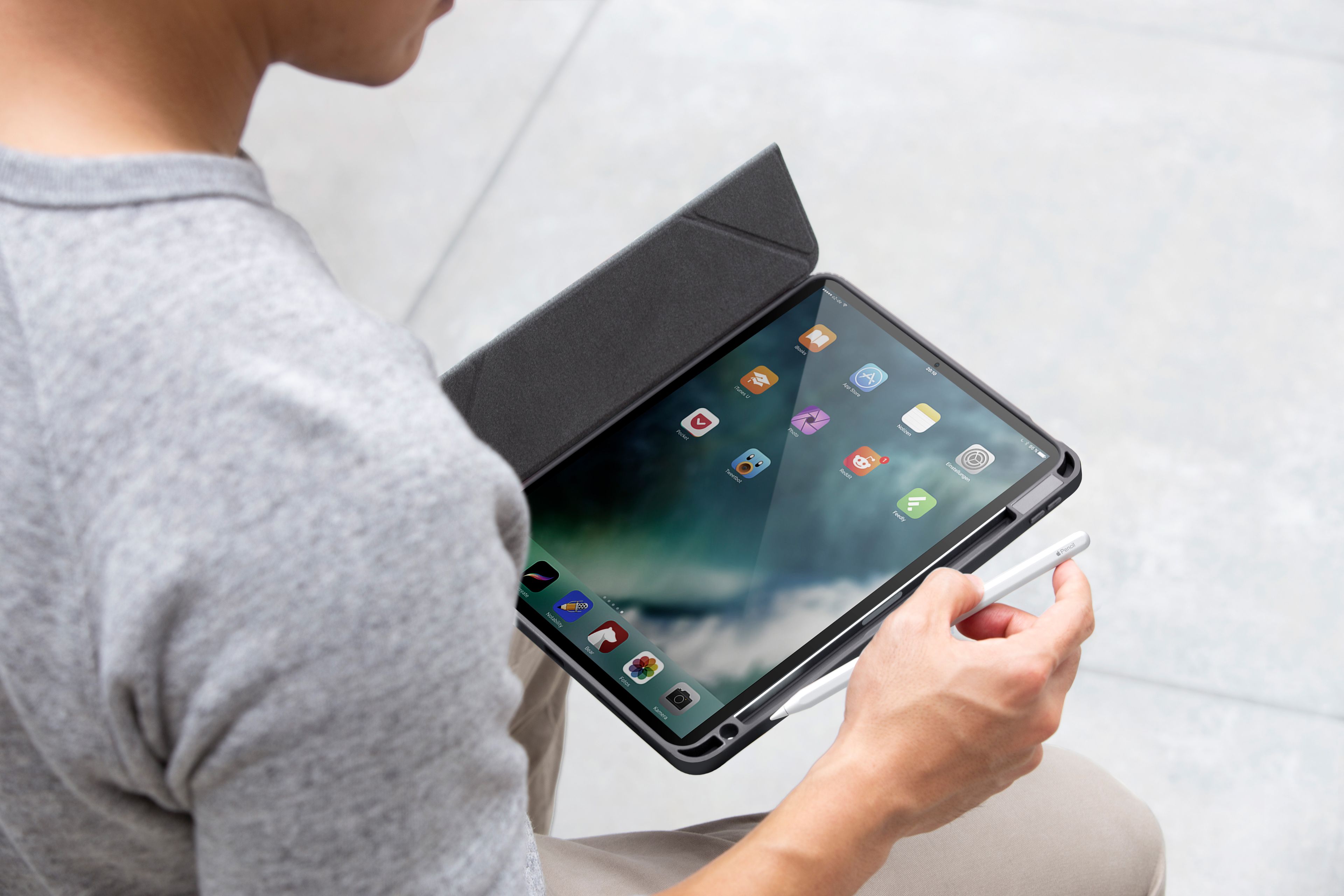 Uniq iPad Pro 11 (2024) Moven Standlı Tablet Kapak - Gri