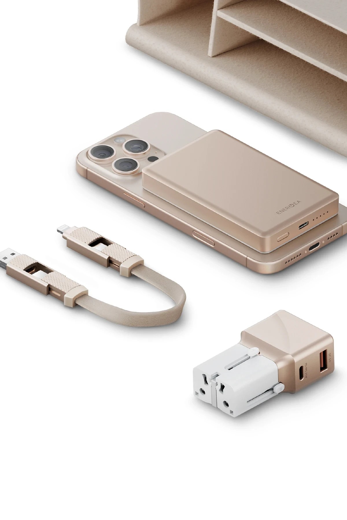 Energea X Bazic Travel Kit Universal TravelWorld 25W Adaptör AluPac 10.000 mAh Powerbank ve AluCable 15 CM 60W USB to Lightning Kablolu Set Travel Çanta - Gold