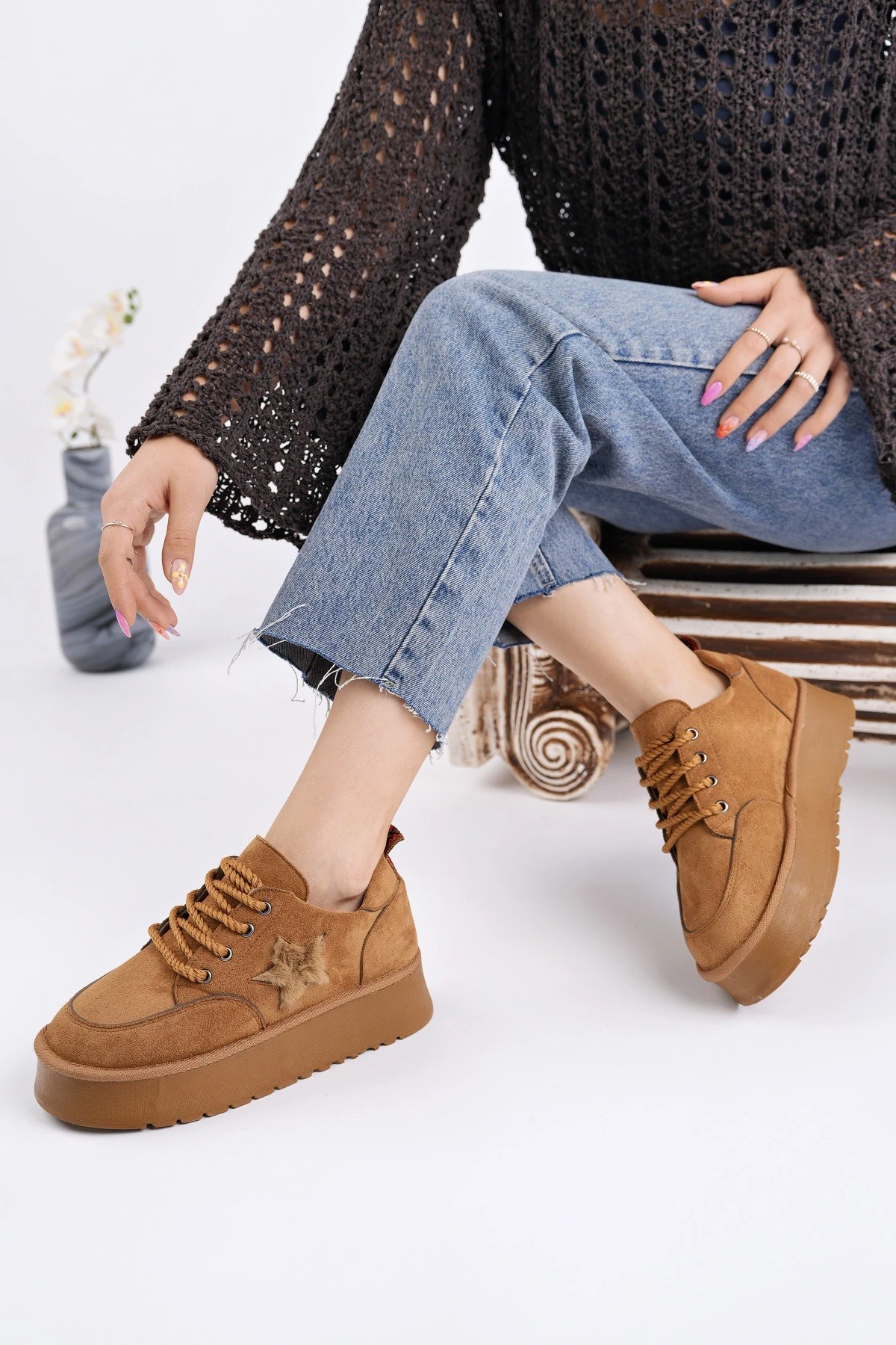 Muggo KOZMOS Kalın Taban Bağcıklı Yıldız Detaylı Kadın Kışlık Sneaker Spor Ayakkabı