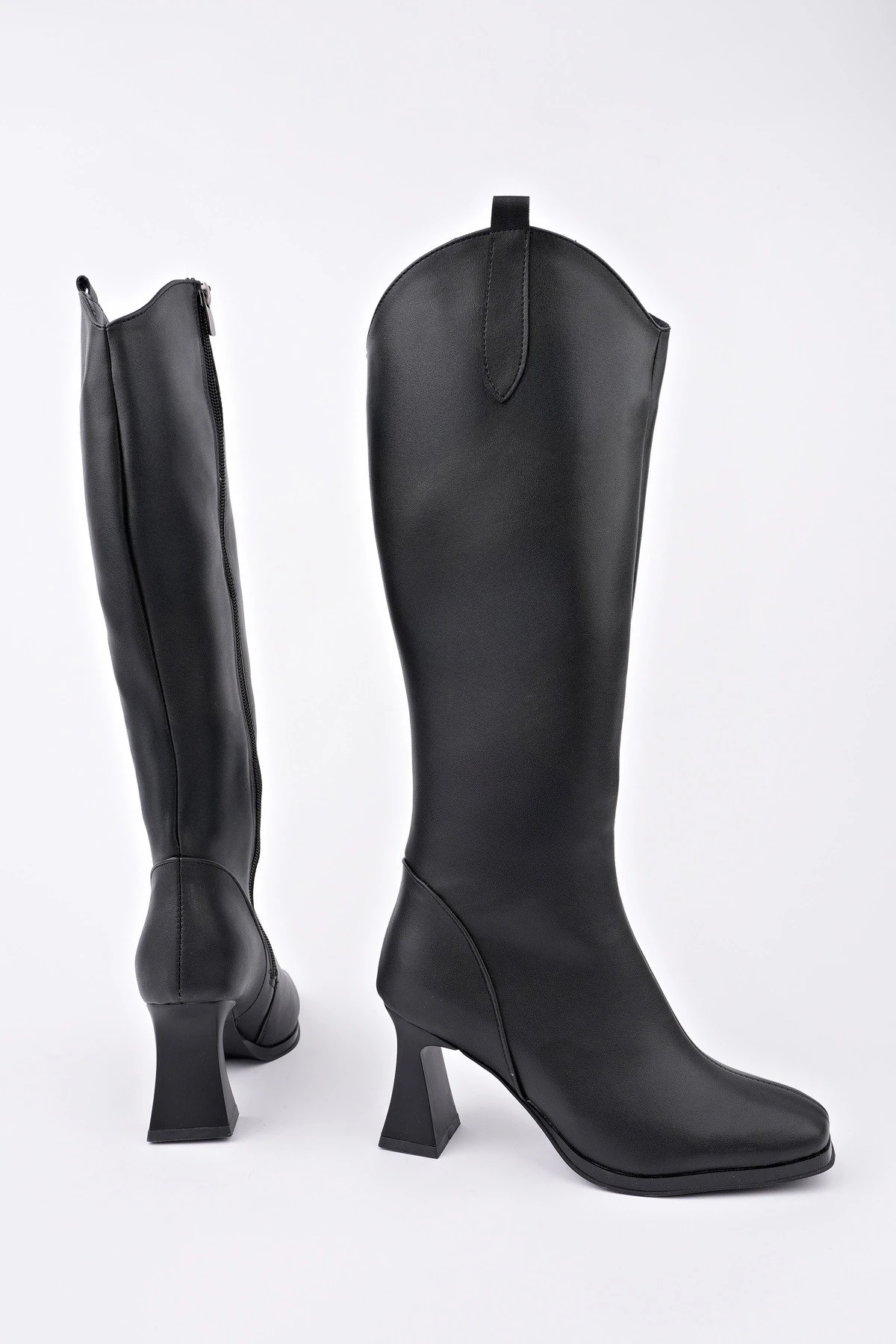 Muggo ASTORİA Küt Burun Yandan Fermuarlı Topuklu Kadın Çizme 