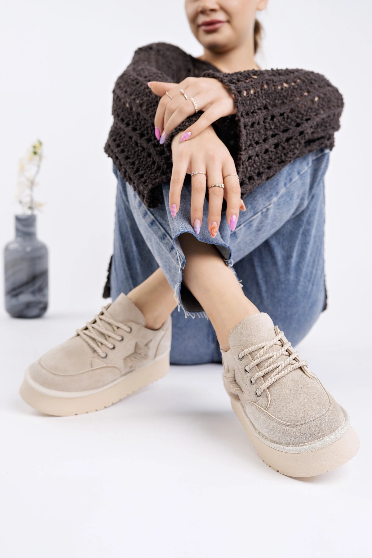 Muggo KOZMOS Kalın Taban Bağcıklı Yıldız Detaylı Kadın Kışlık Sneaker Spor Ayakkabı