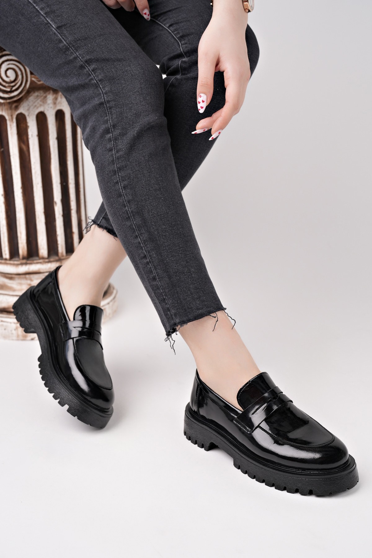 Muggo PARADİSE Hakiki Deri Kalın Taban Günlük Casual Makosen Kadın Loafer Ayakkabı