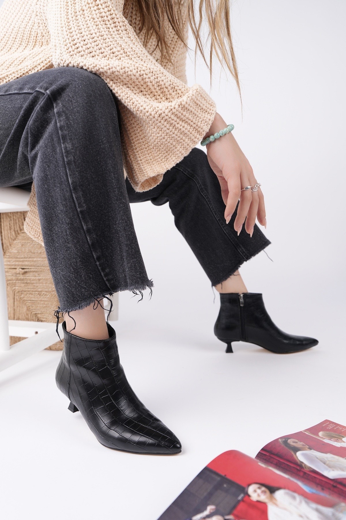 Muggo ÇAÇA Kroko Desenli Sivri Burun İnce Topuklu Fermuarlı Kadın Bot