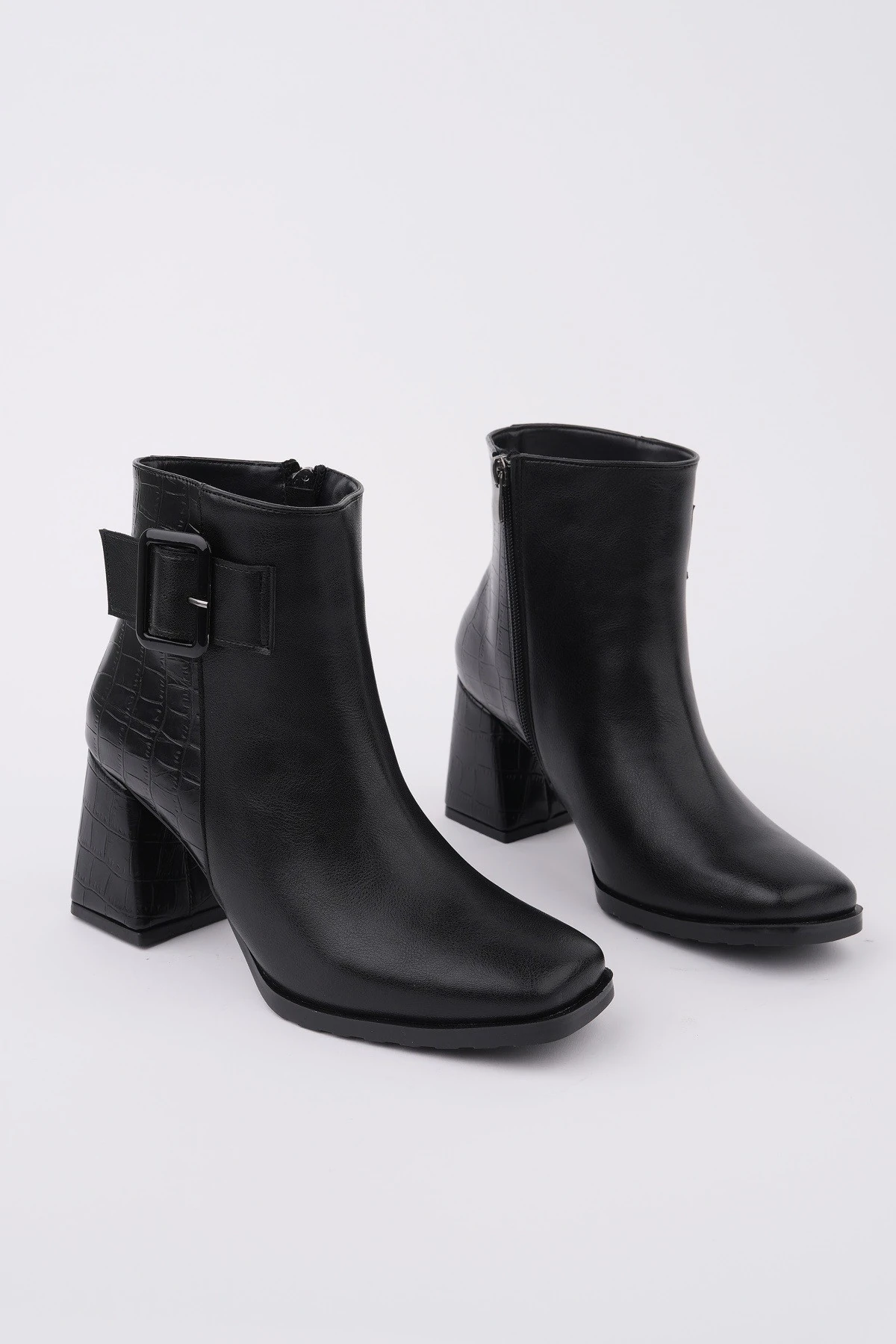 Muggo CANDORA Sivri Burun Kroko Desenli Toka Detaylı Kalın Topuklu Fermuarlı Kadın Bot