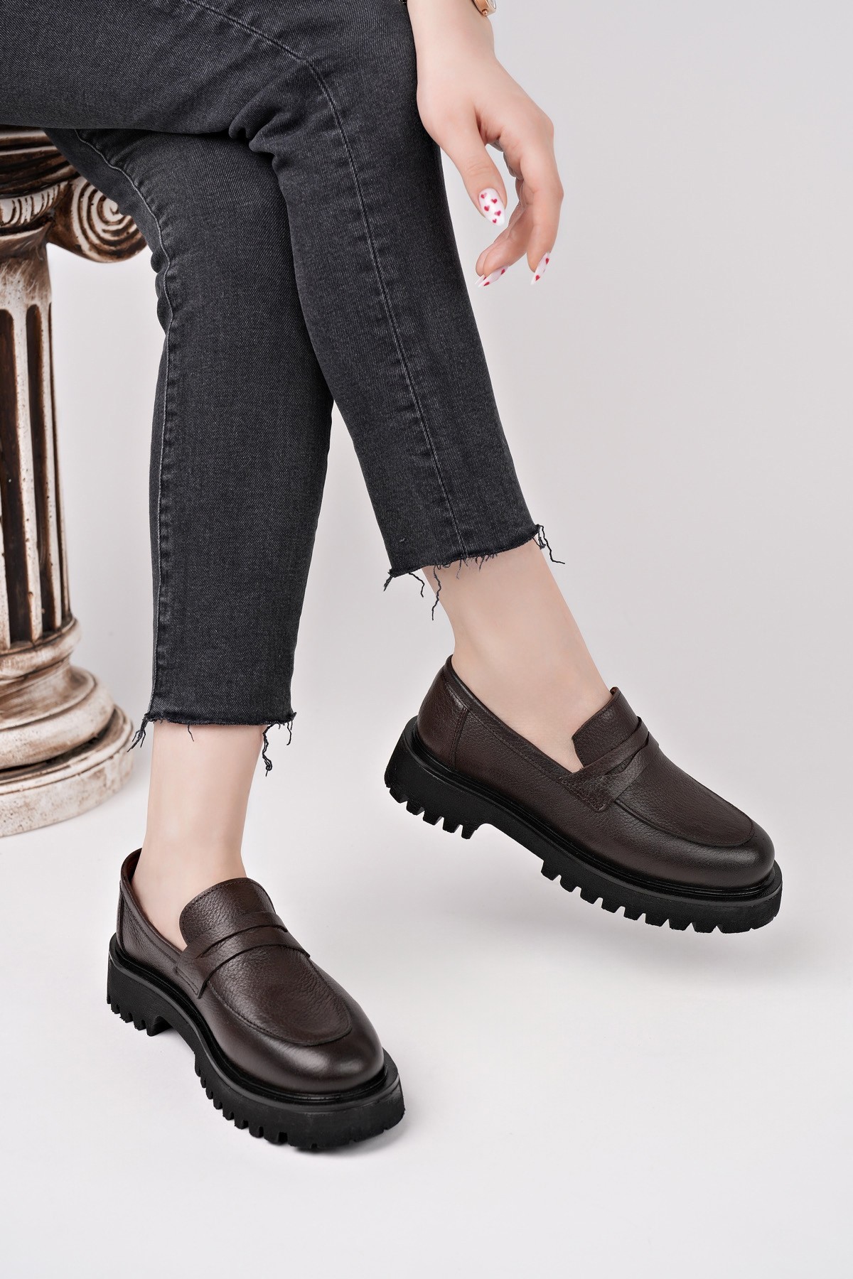 Muggo PARADİSE Hakiki Deri Kalın Taban Günlük Casual Makosen Kadın Loafer Ayakkabı