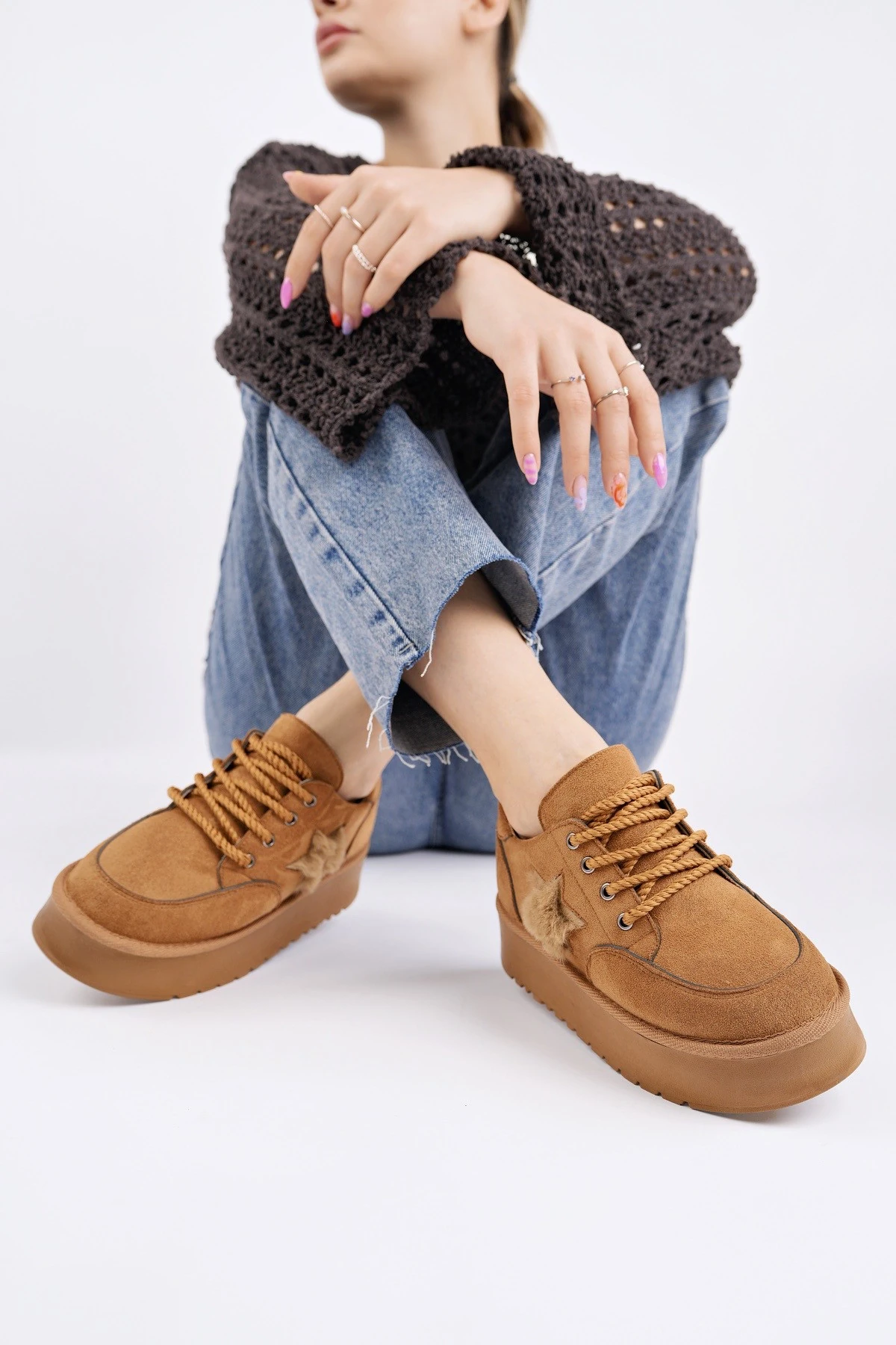 Muggo KOZMOS Kalın Taban Bağcıklı Yıldız Detaylı Kadın Kışlık Sneaker Spor Ayakkabı