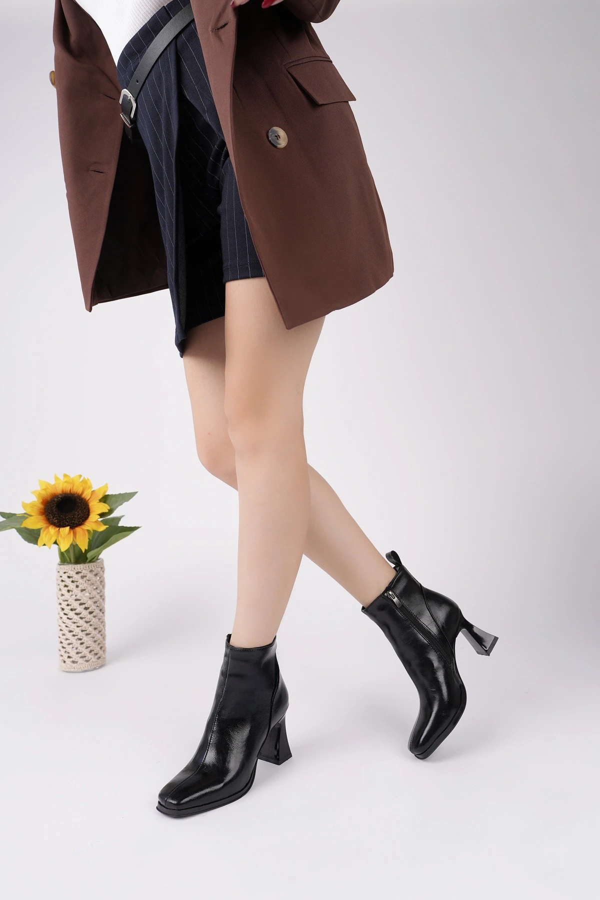 Muggo CELİNA Küt Burun Fermuarlı Topuklu Kadın Bot 