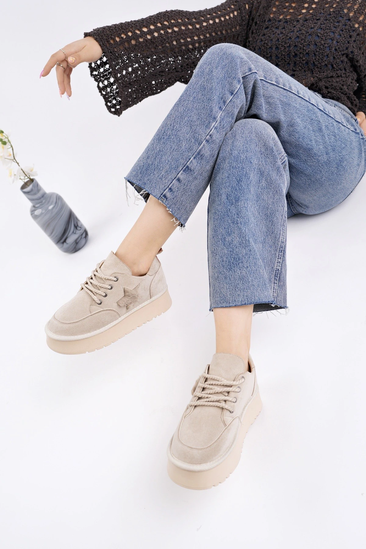 Muggo KOZMOS Kalın Taban Bağcıklı Yıldız Detaylı Kadın Kışlık Sneaker Spor Ayakkabı