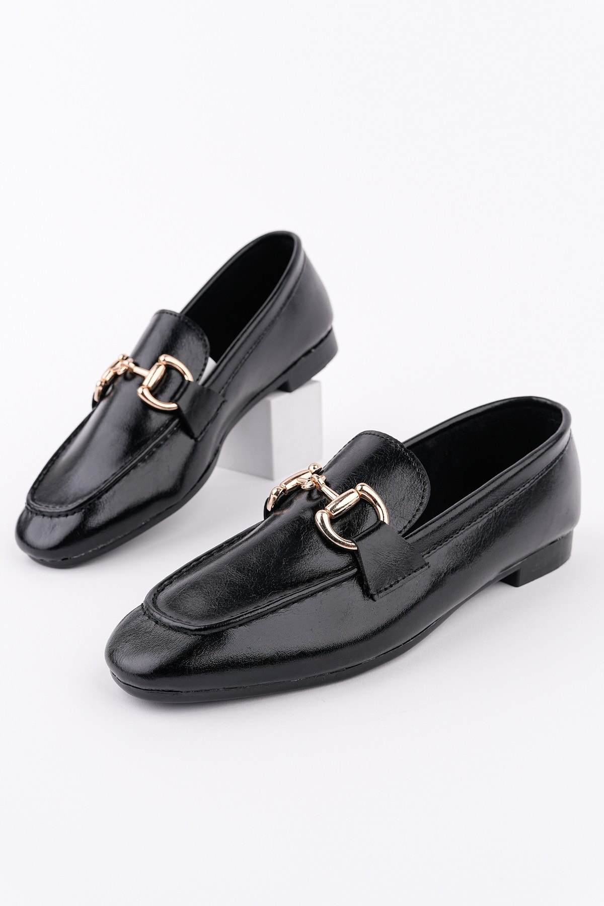 Muggo STRİDE Metal Tokalı Kadın Günlük Loafer Ayakkabı - SİYAH