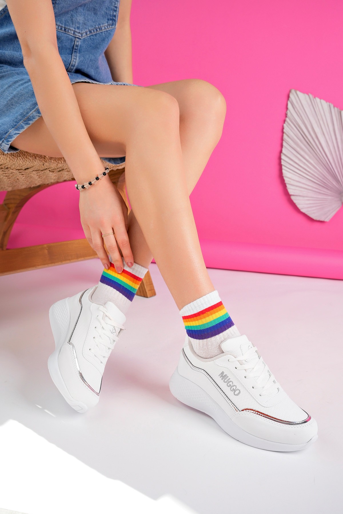 Muggo Happy Garantili Kadın Ortopedik Günlük Bağcıklı Şık Rahat Sneaker Spor Ayakkabı - BEYAZ
