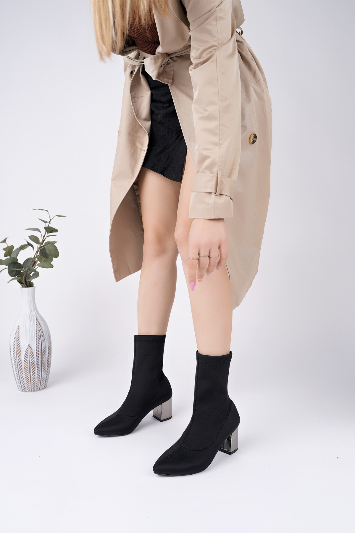 Muggo GRANDE Sivri Burun Kalın Topuklu Kadın Streç Bot