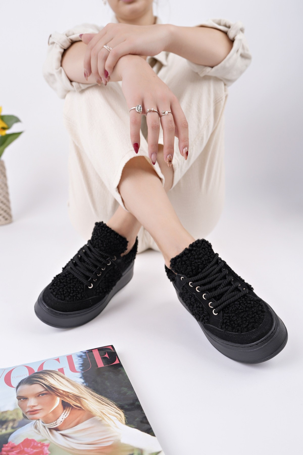 Muggo FLEECY Kalın Taban Bağcıklı Peluş Detaylı Kadın Kışlık Sneaker Spor Ayakkabı