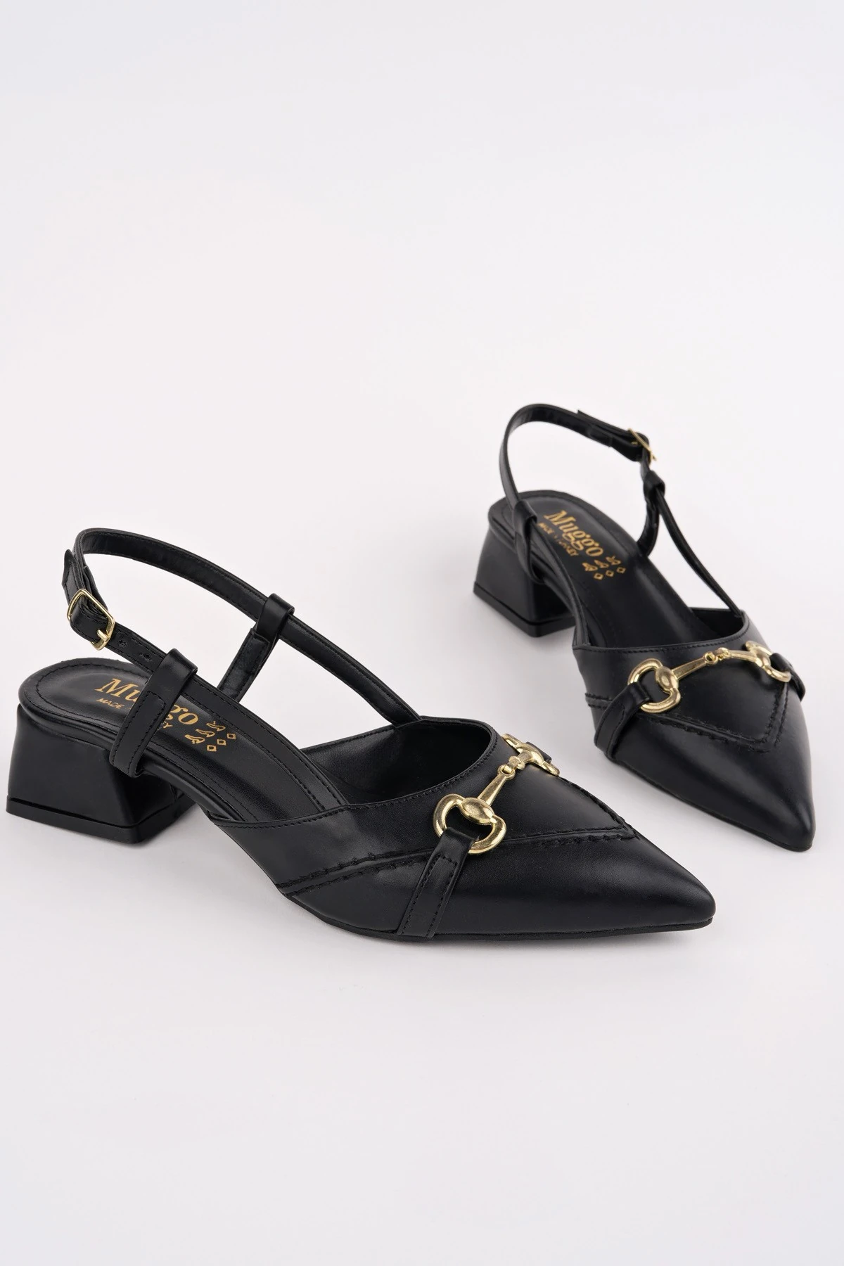 Muggo ELVİA Sivri Burun Arkası Açık Metal Aksesuarlı Kadın Kısa Topuklu Ayakkabı