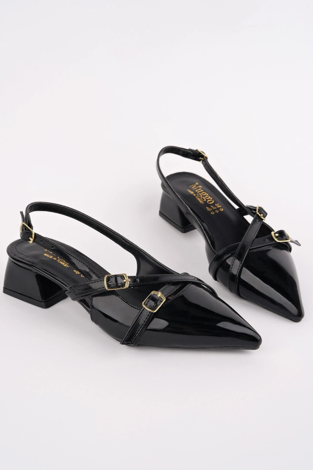 Muggo LUMİNA Sivri Burun Arkası Açık Kemer Detaylı İki Bantlı Kadın Kısa Topuklu Ayakkabı