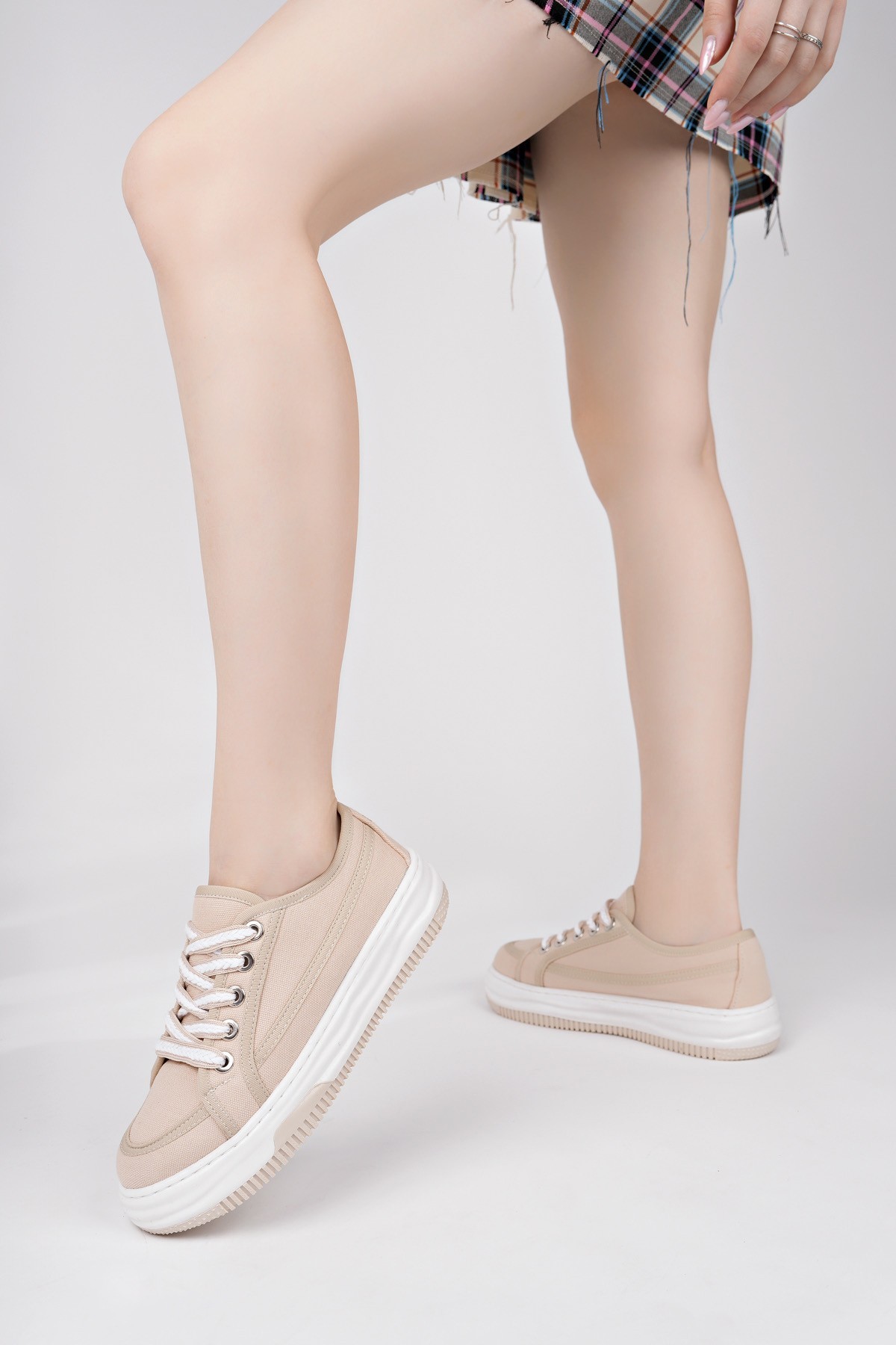 Muggo CARİNA Kalın Taban Bağcıklı Kadın Günlük Sneaker Spor Ayakkabı