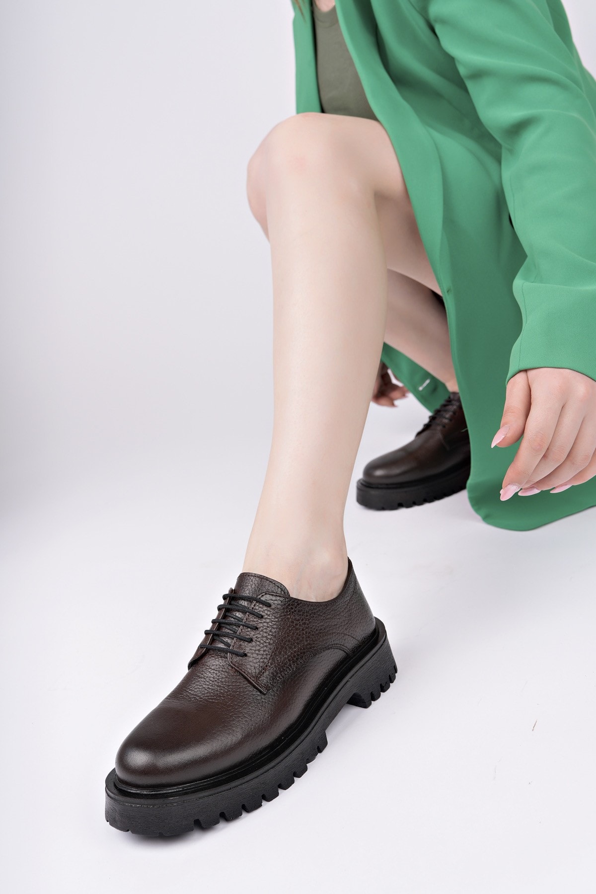 Muggo BLANCA  Bağcıklı Hakiki Deri Kalın Taban Günlük Casual Makosen Kadın Loafer Ayakkabı
