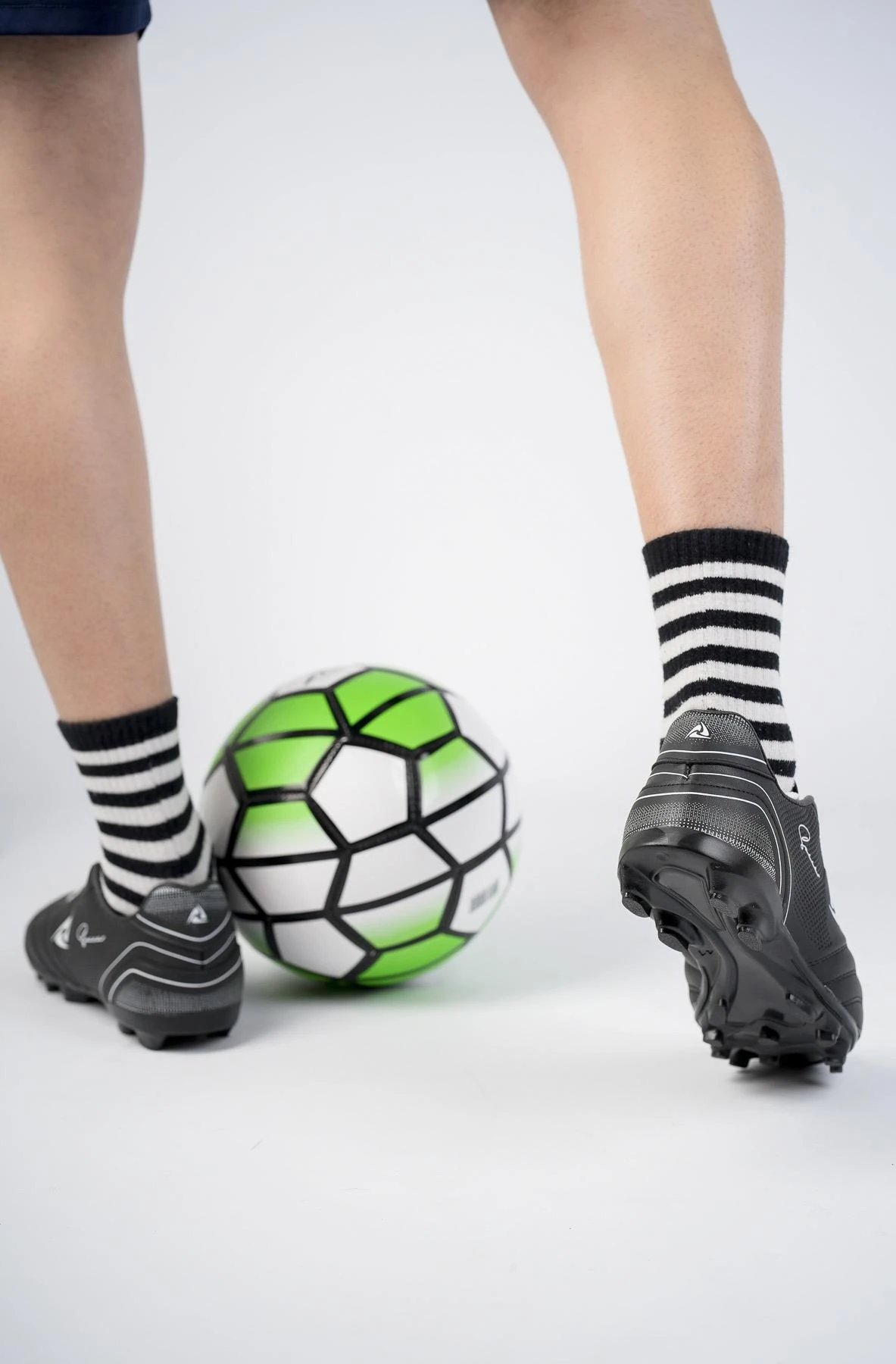 Muggo Pascal Unisex Garantili Krampon Halı Saha Futbol Spor Ayakkabı