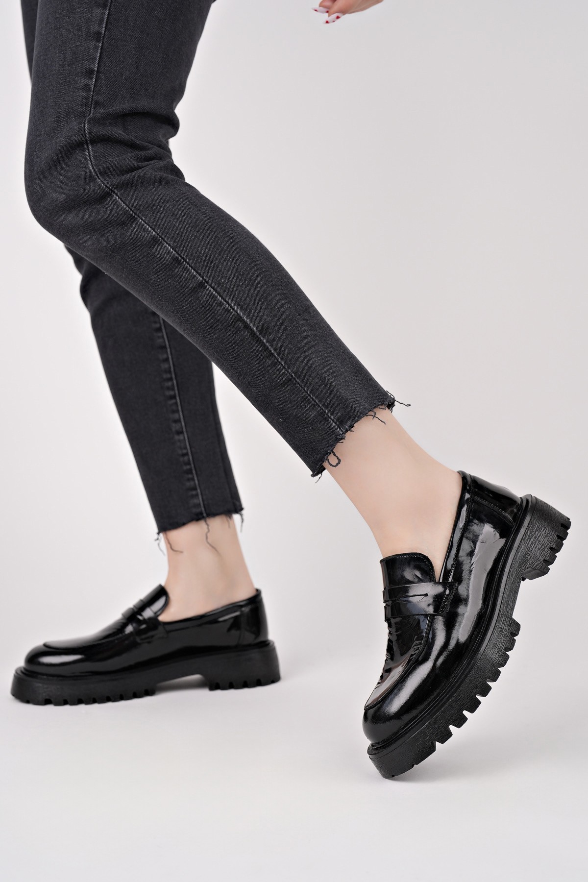 Muggo PARADİSE Hakiki Deri Kalın Taban Günlük Casual Makosen Kadın Loafer Ayakkabı