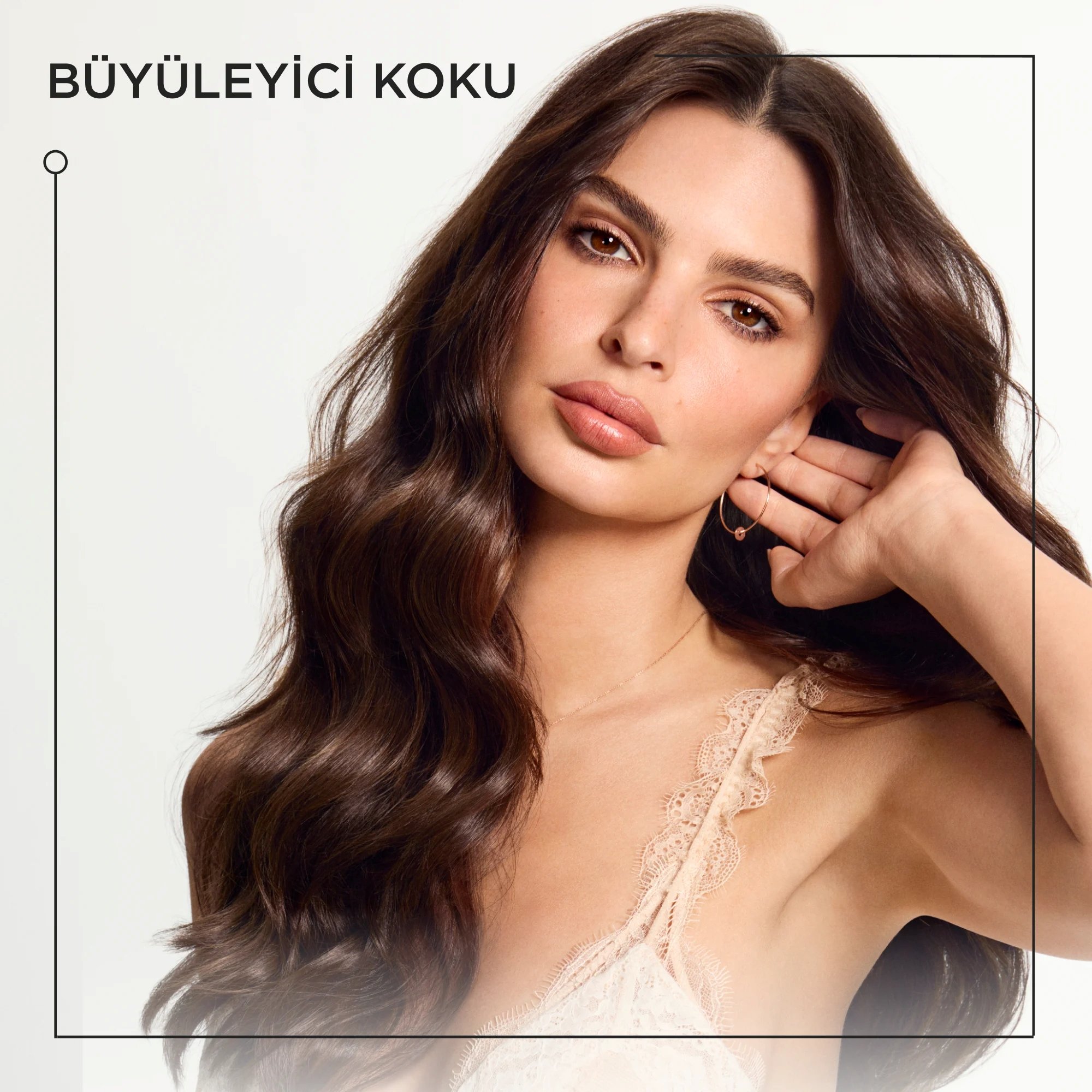 Kerastase Gloss Absolu Elektriklenme ve Kabarma Karşıtı Parlaklık  Sağlayan 3'lü Bakım Rutini