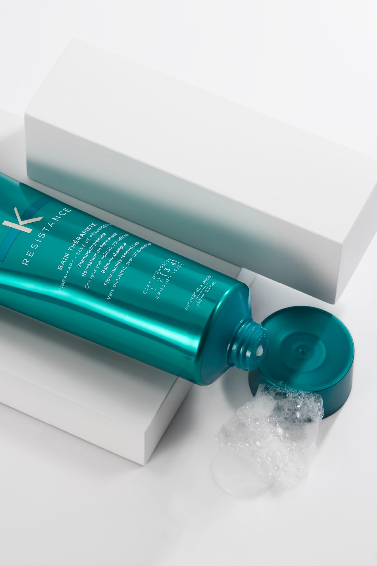 Kerastase Resistance Çok Yıpranmış Ve Aşırı Işlem Görmüş Saçlar Için Onarıcı Şampuan 250 ml